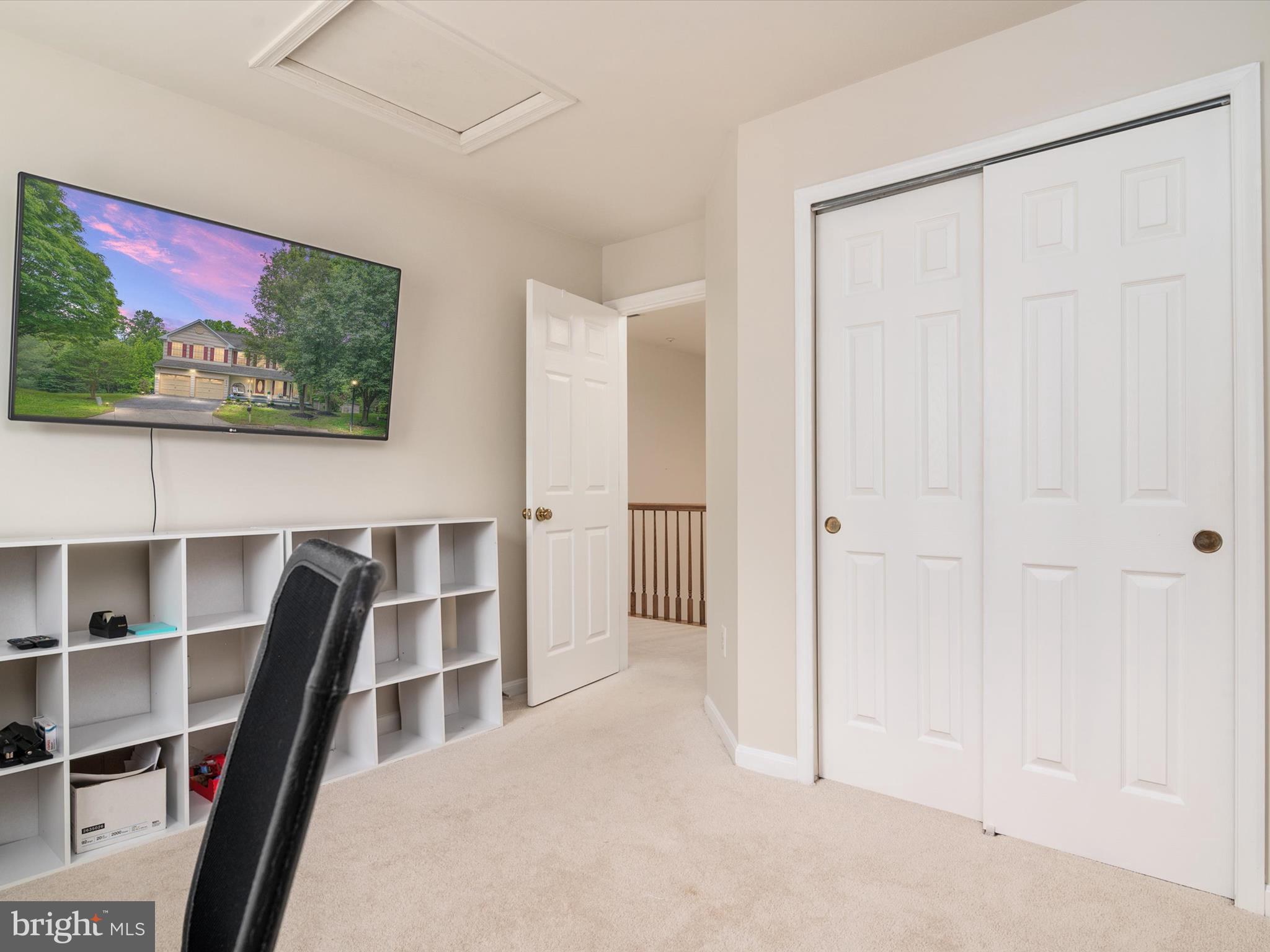 8500 TOPAZ COURT