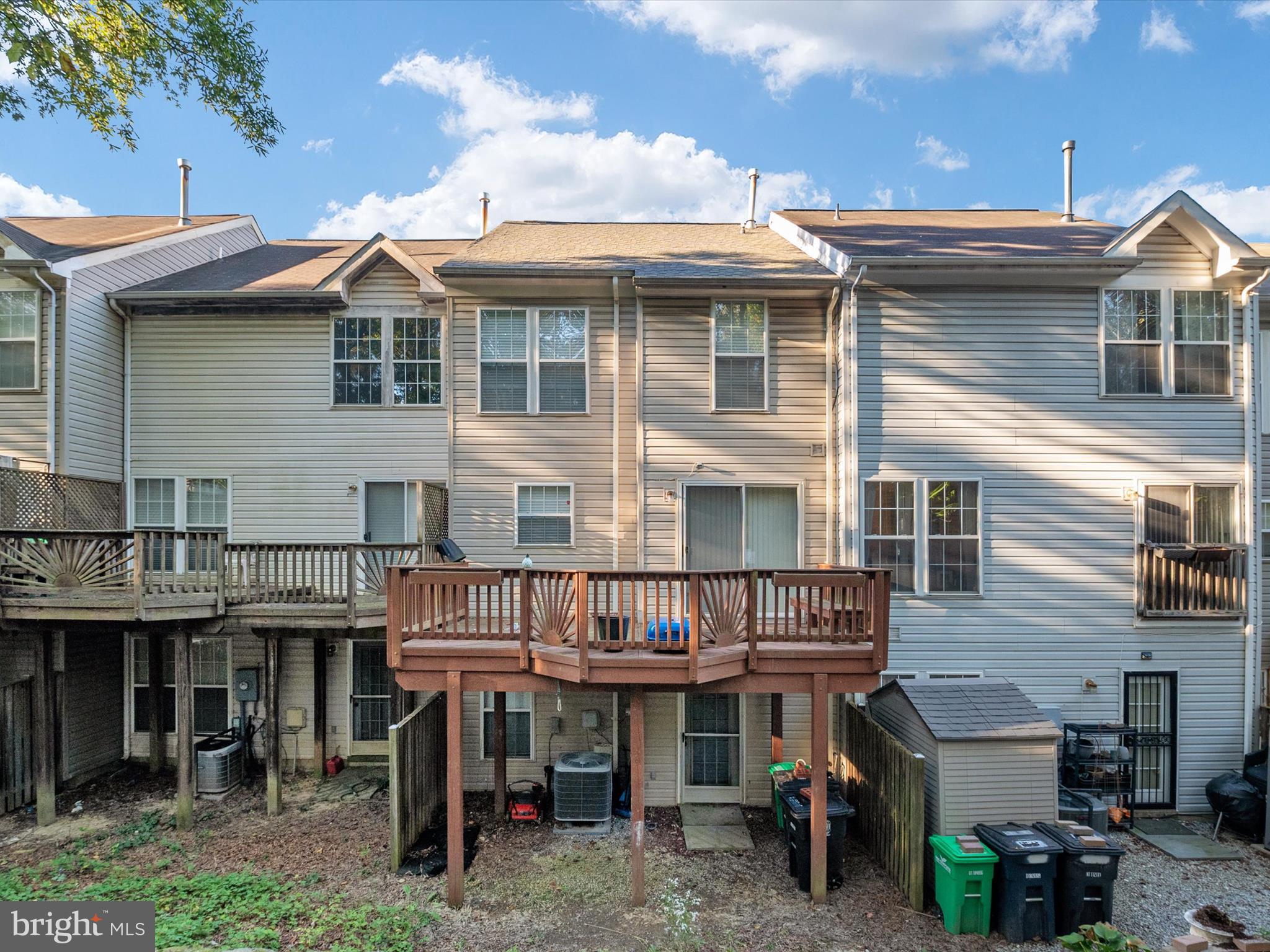 6106 ROSE BAY DRIVE