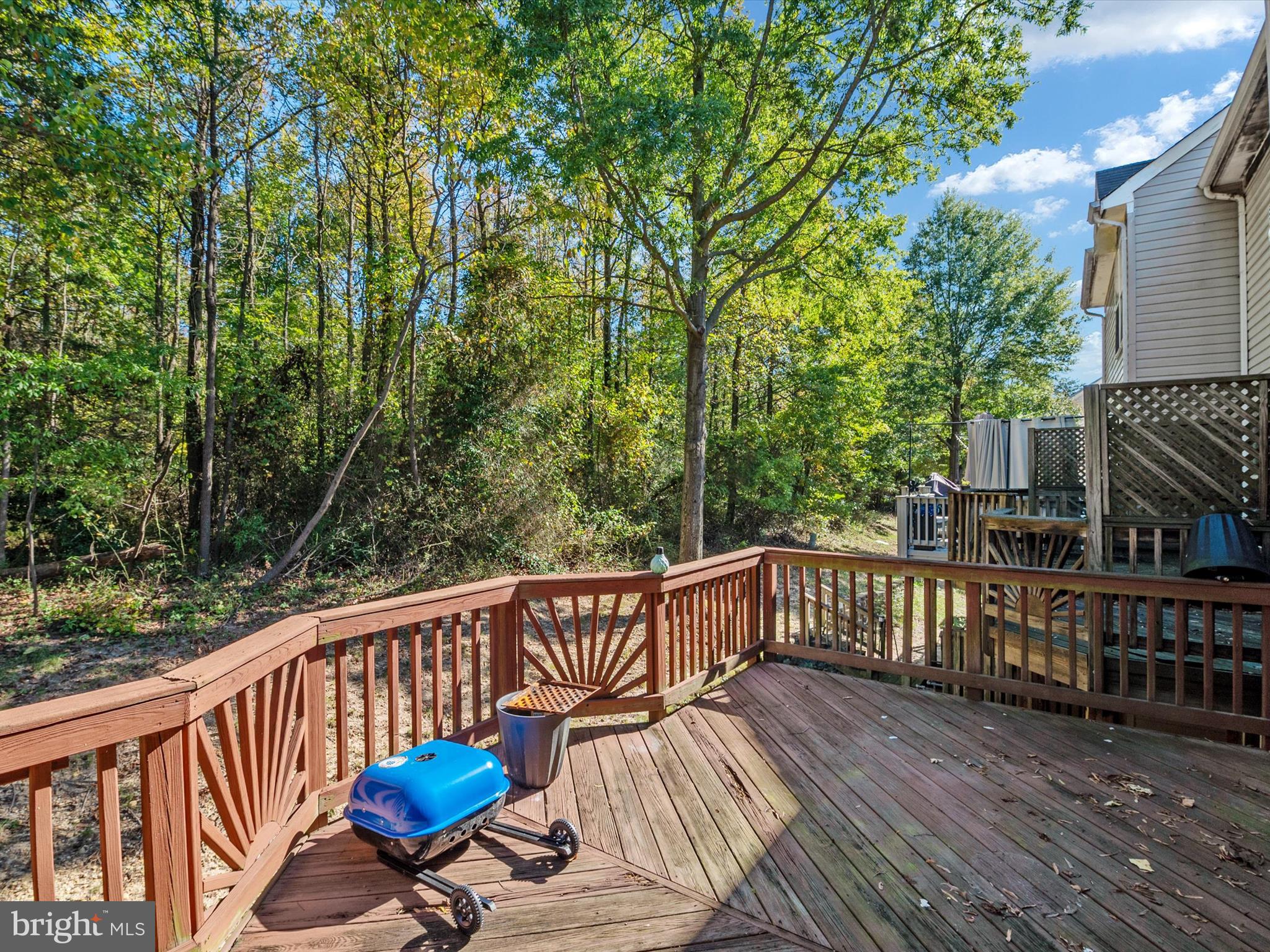 6106 ROSE BAY DRIVE