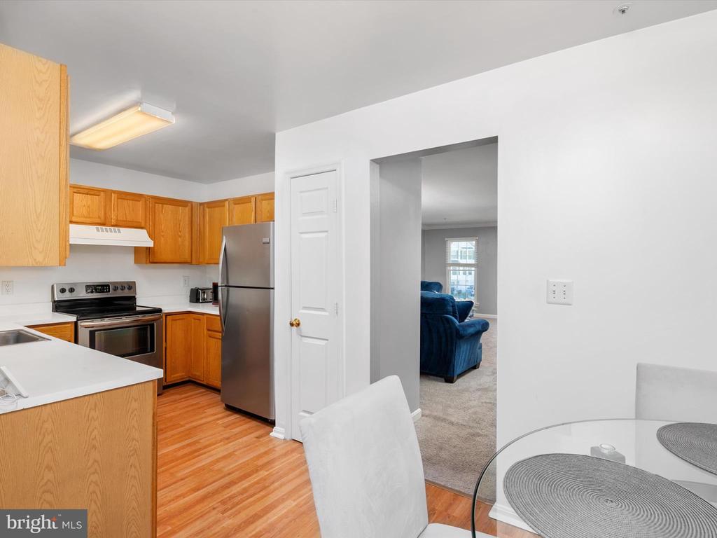 6106 ROSE BAY DRIVE