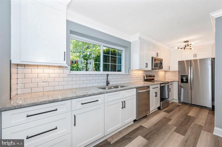 7642 N ARBORY WAY Unit: 136