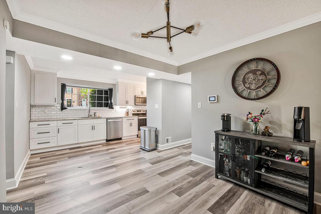 7642 N ARBORY WAY Unit: 136