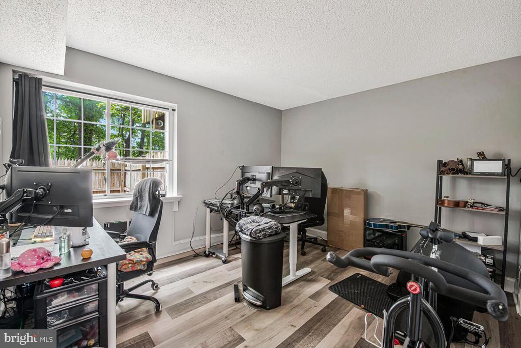 7642 N ARBORY WAY Unit: 136