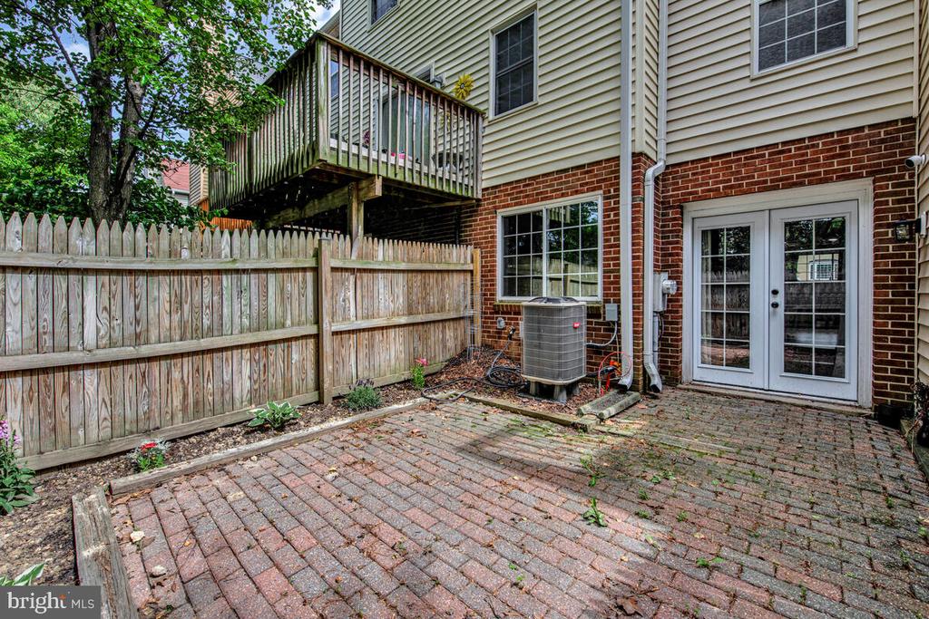 7642 N ARBORY WAY Unit: 136