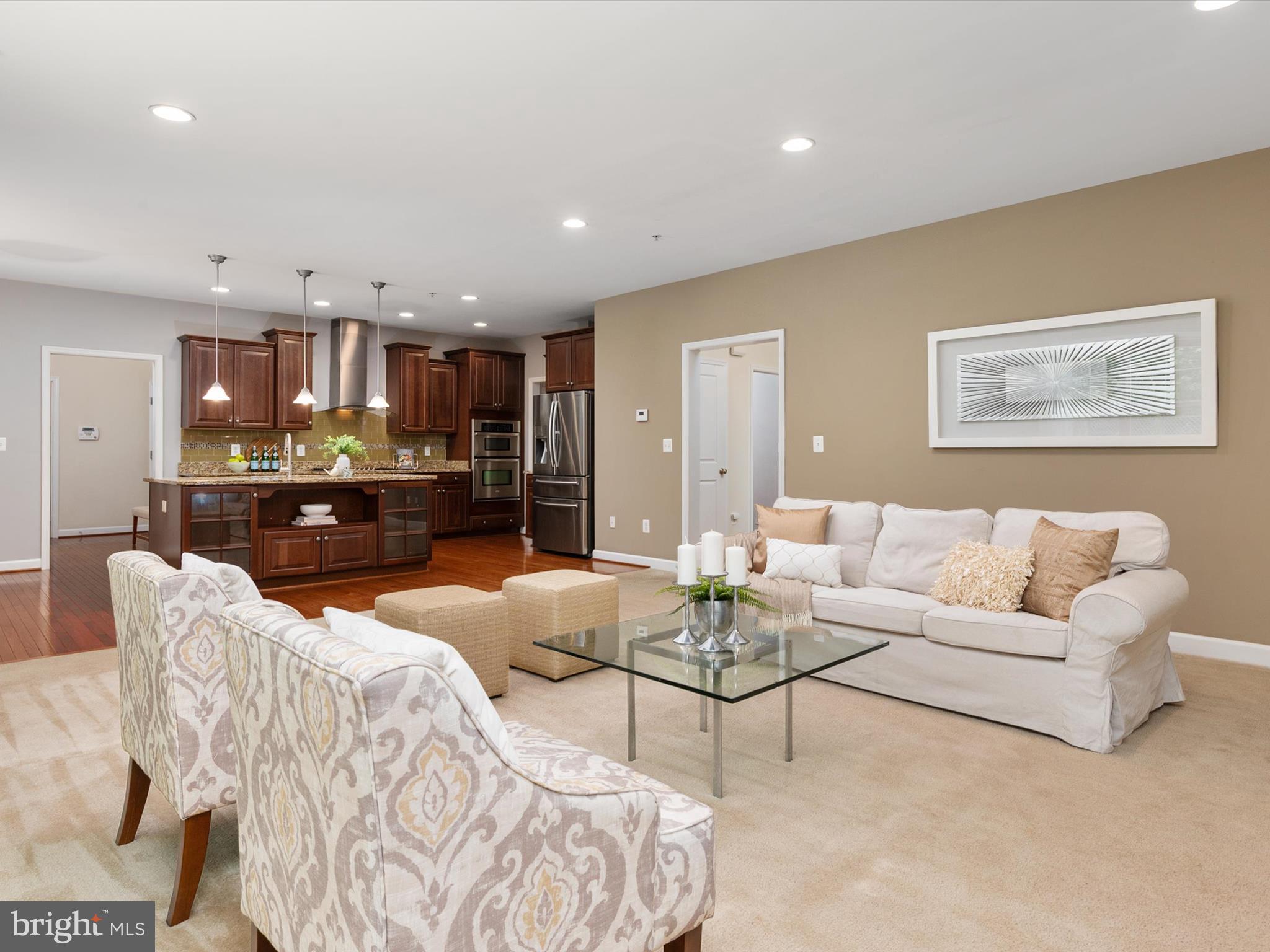 7245 WINDSOR LANE