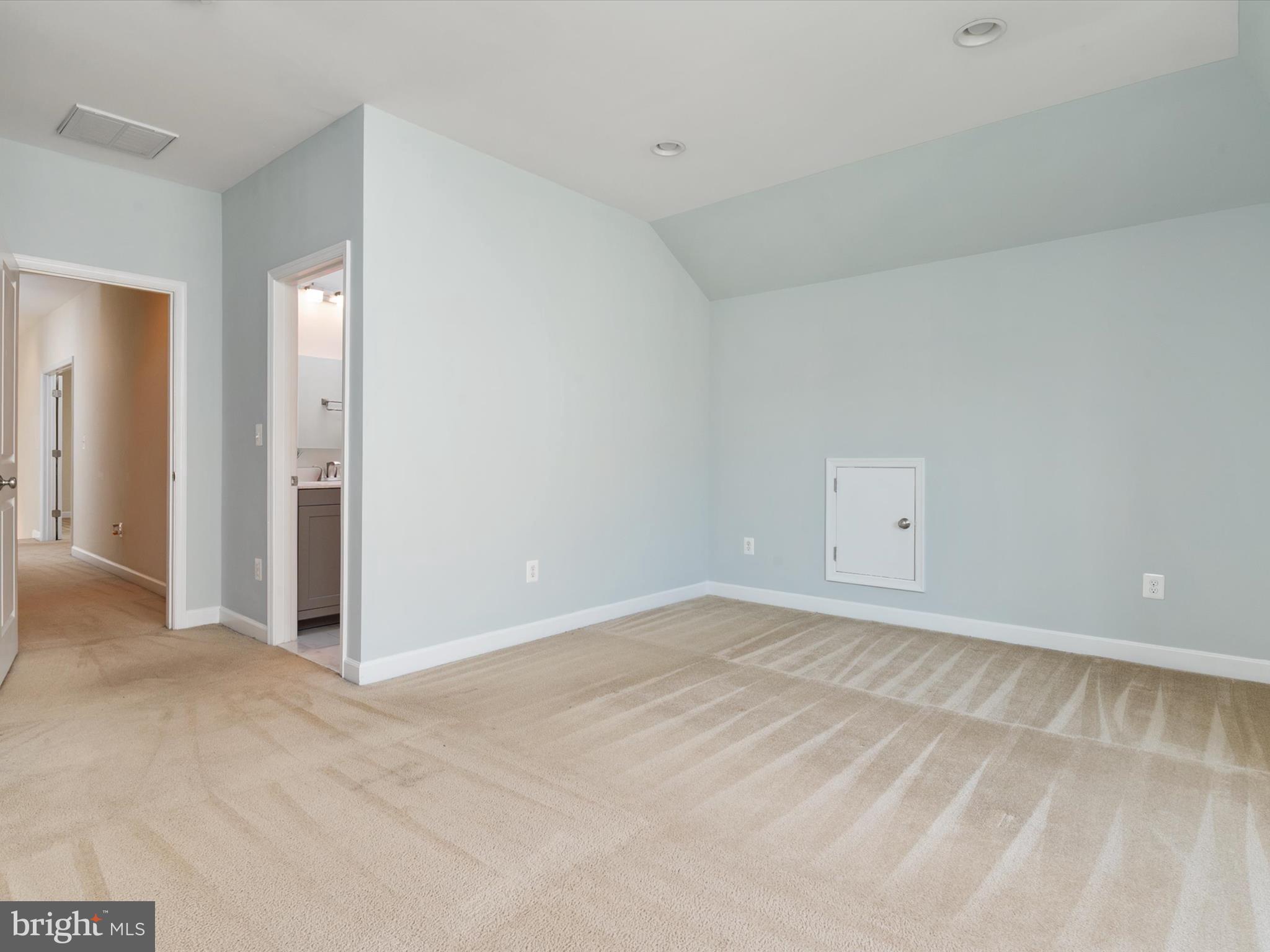 7245 WINDSOR LANE