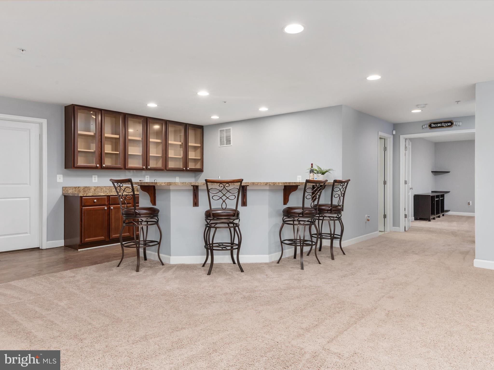 7245 WINDSOR LANE