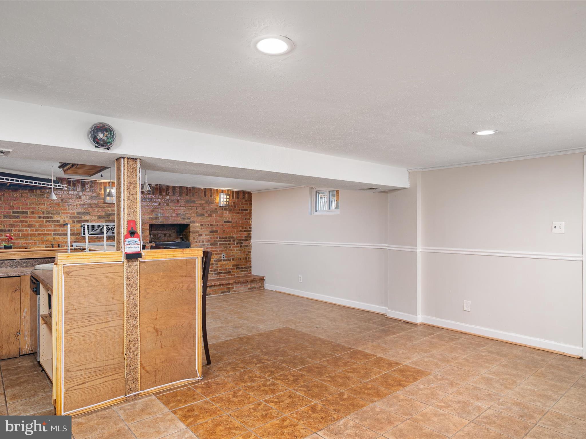 1207 WOODLARK DRIVE