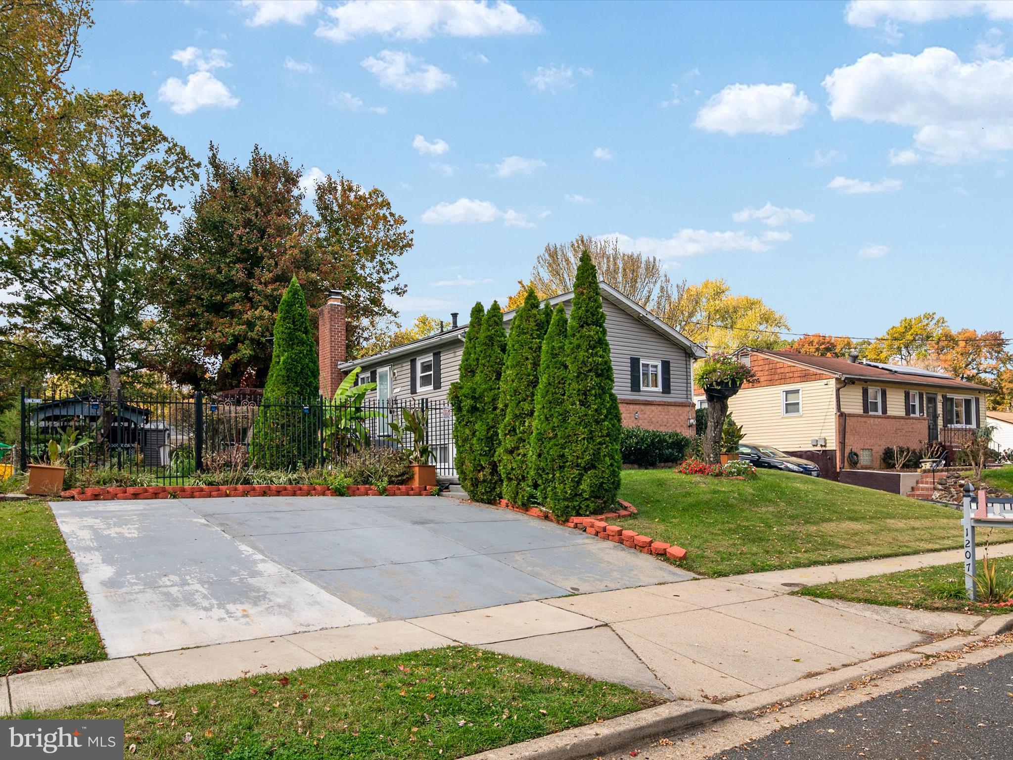 1207 WOODLARK DRIVE