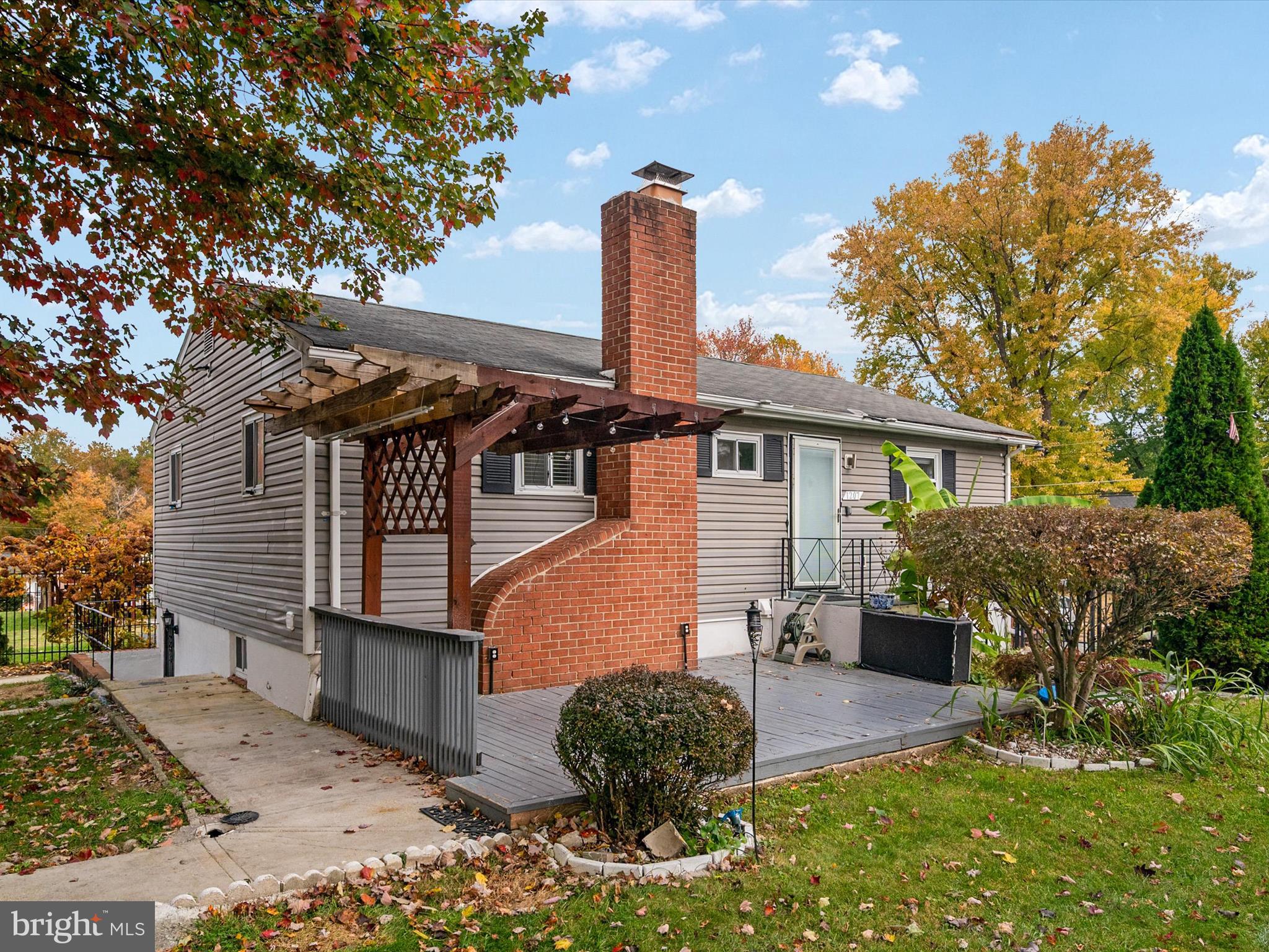 1207 WOODLARK DRIVE