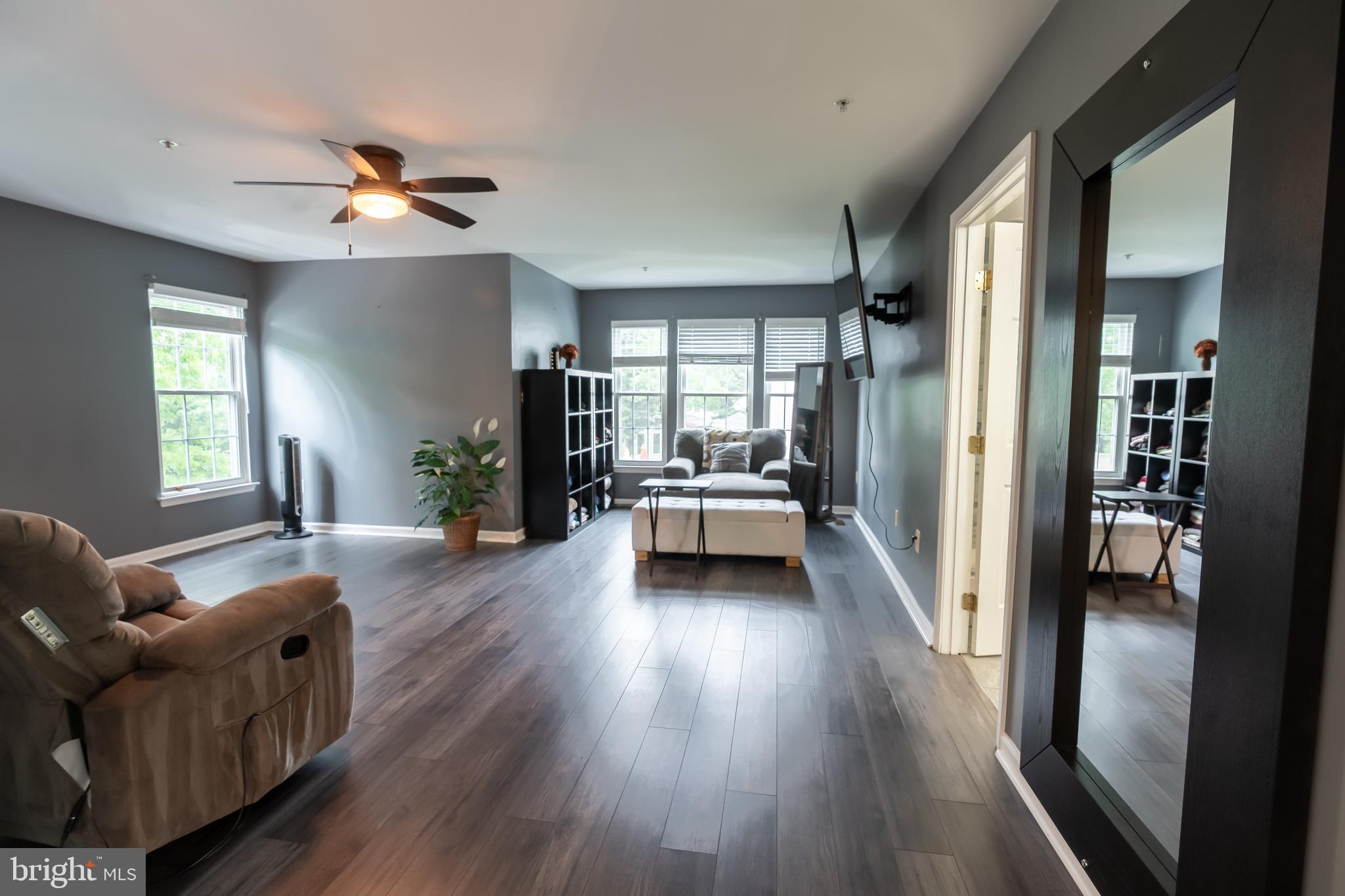 6004 GLENN STATION COURT