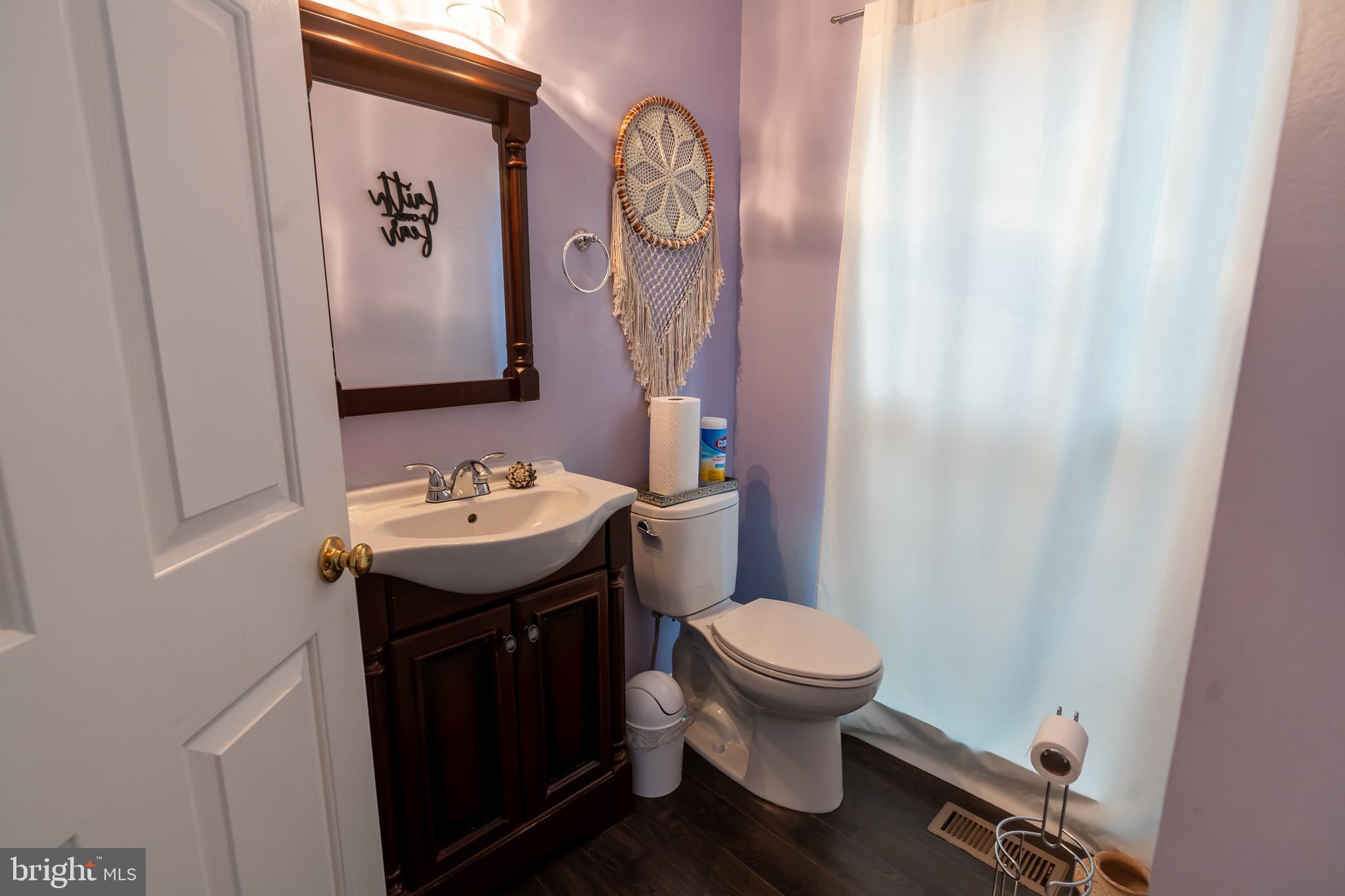6004 GLENN STATION COURT