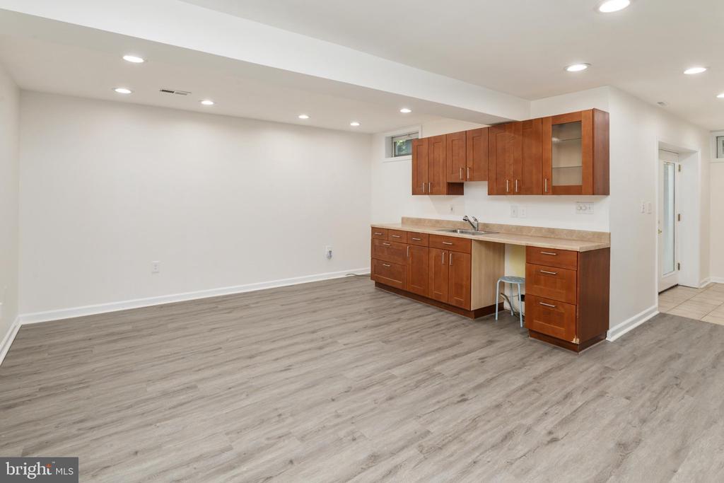 10601 WOOD POINTE TERRACE