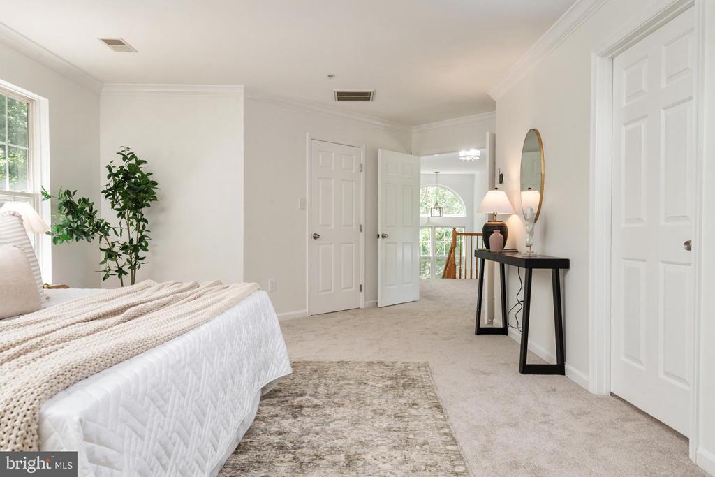 10601 WOOD POINTE TERRACE