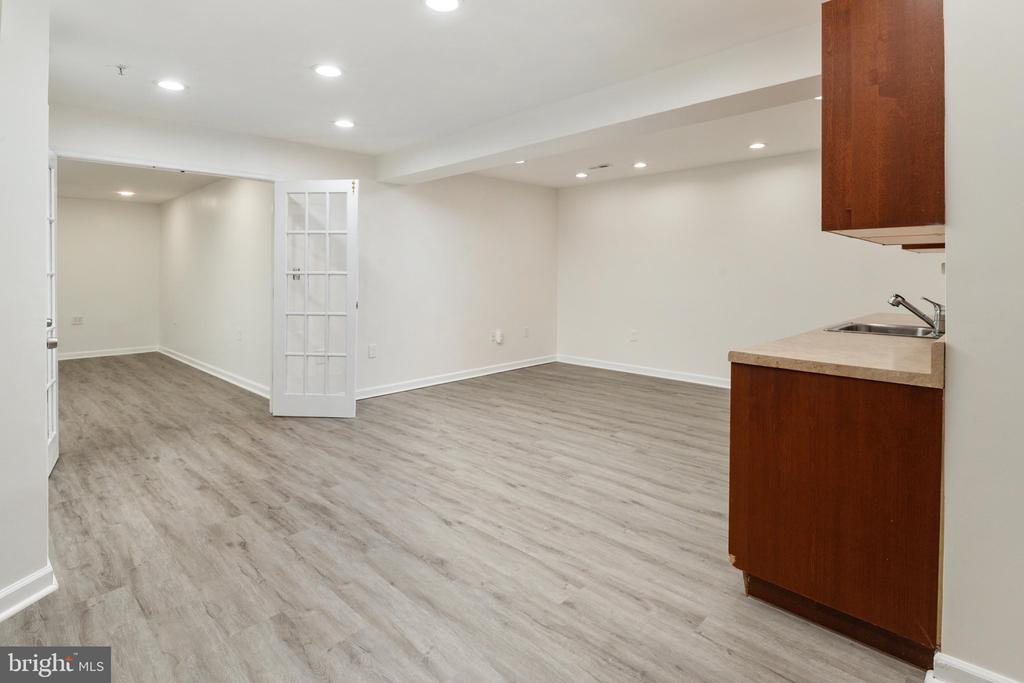 10601 WOOD POINTE TERRACE