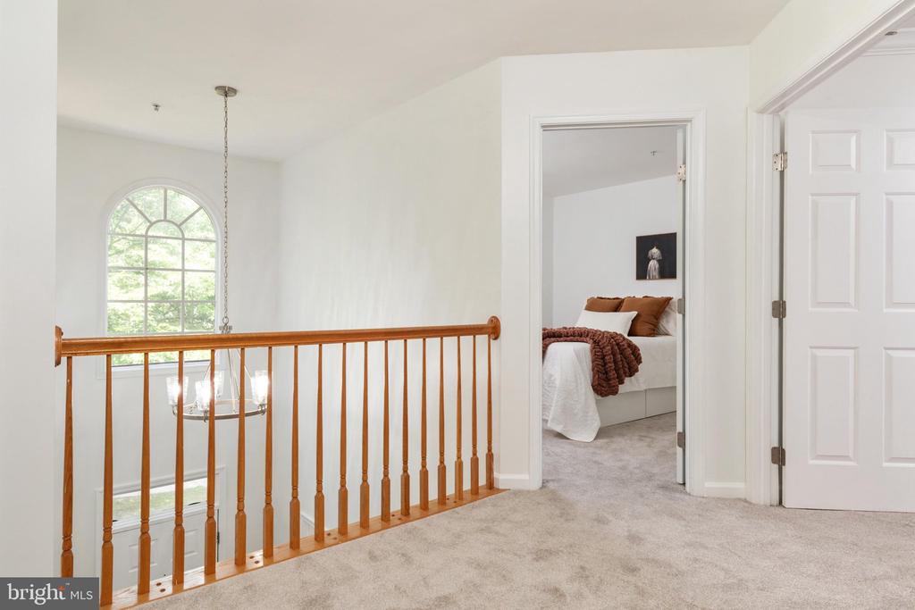 10601 WOOD POINTE TERRACE