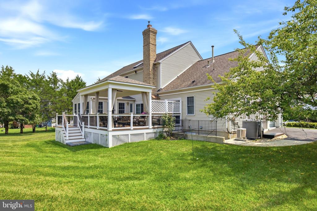 14407 SECRETARIAT DRIVE