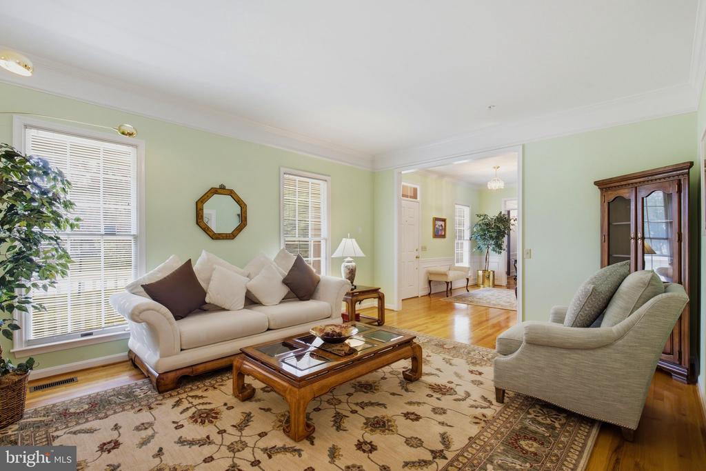 14407 SECRETARIAT DRIVE