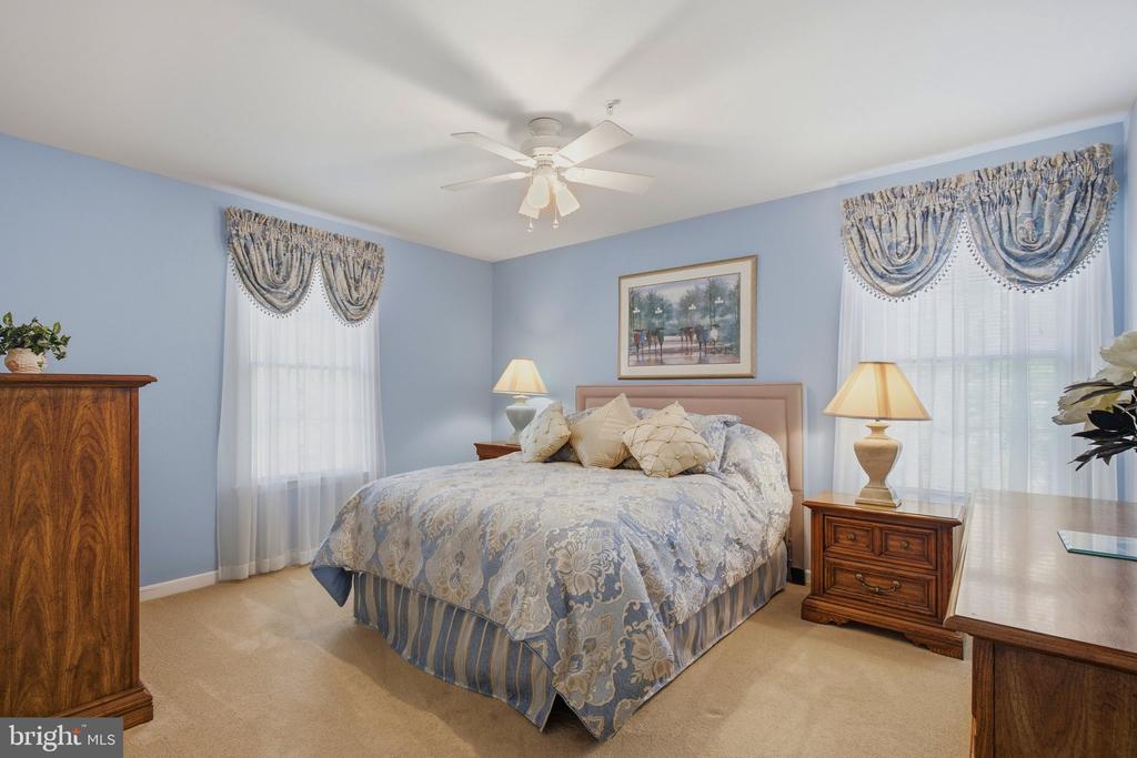 14407 SECRETARIAT DRIVE
