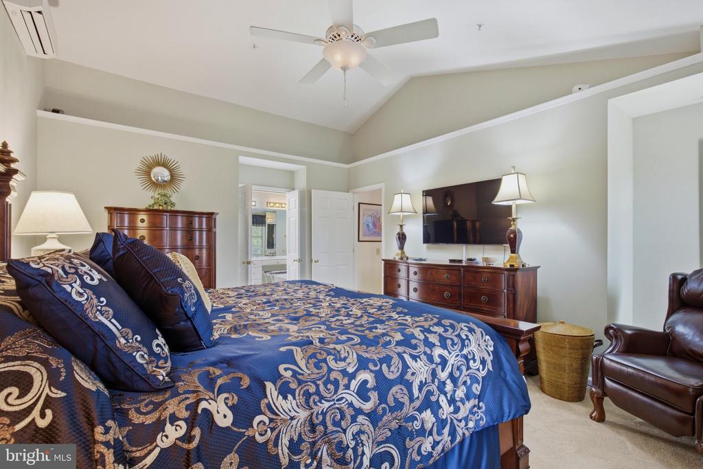 14407 SECRETARIAT DRIVE