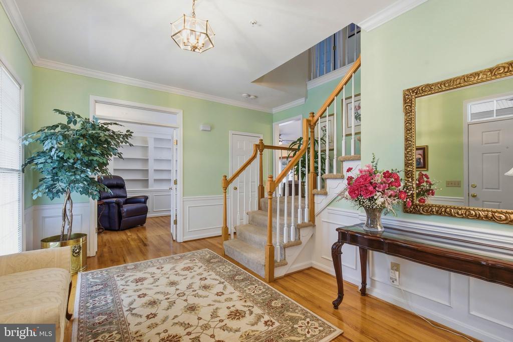 14407 SECRETARIAT DRIVE