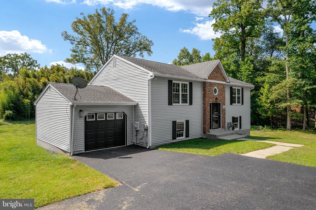 8510 SCHULTZ ROAD