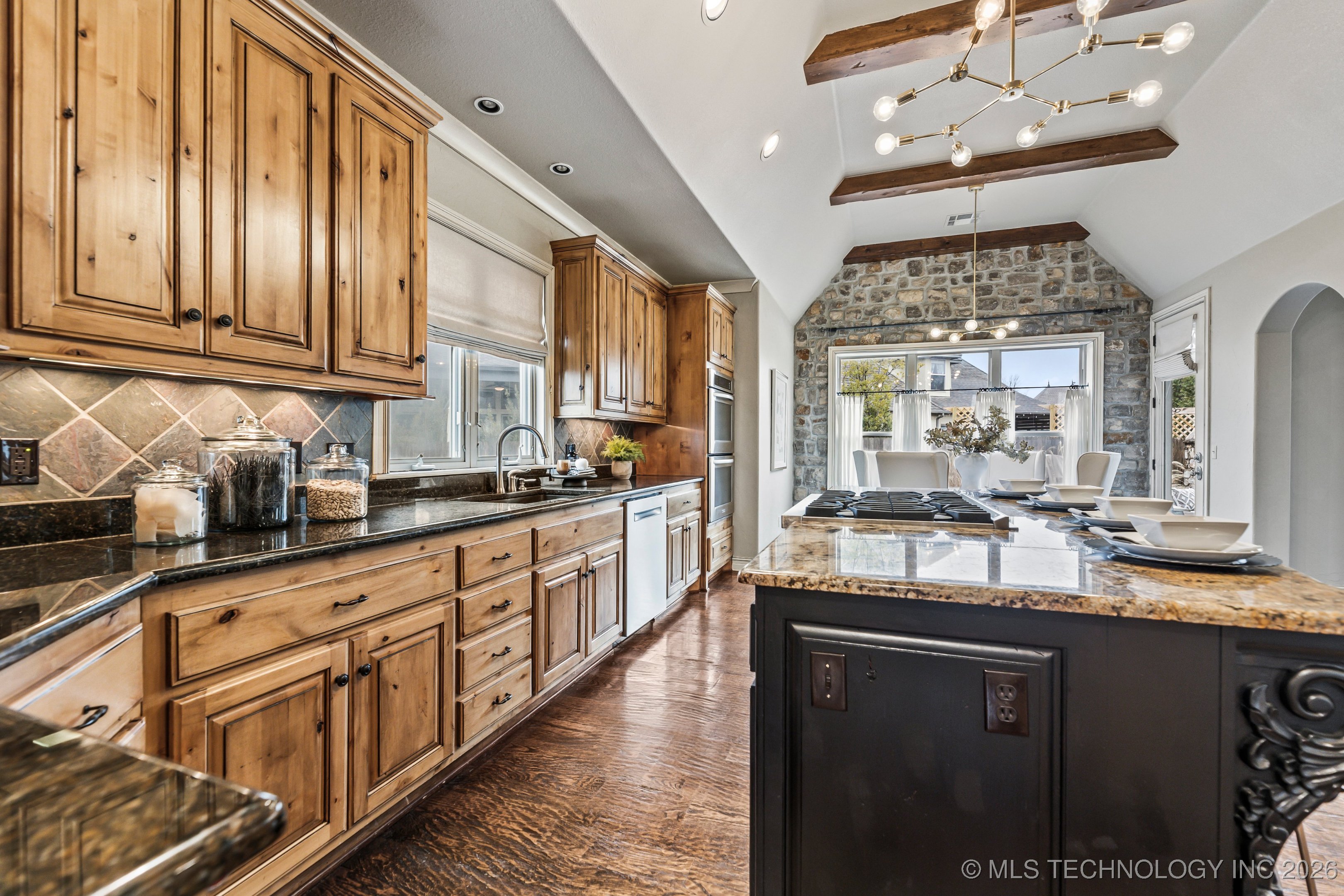 11908 S Sandusky Avenue