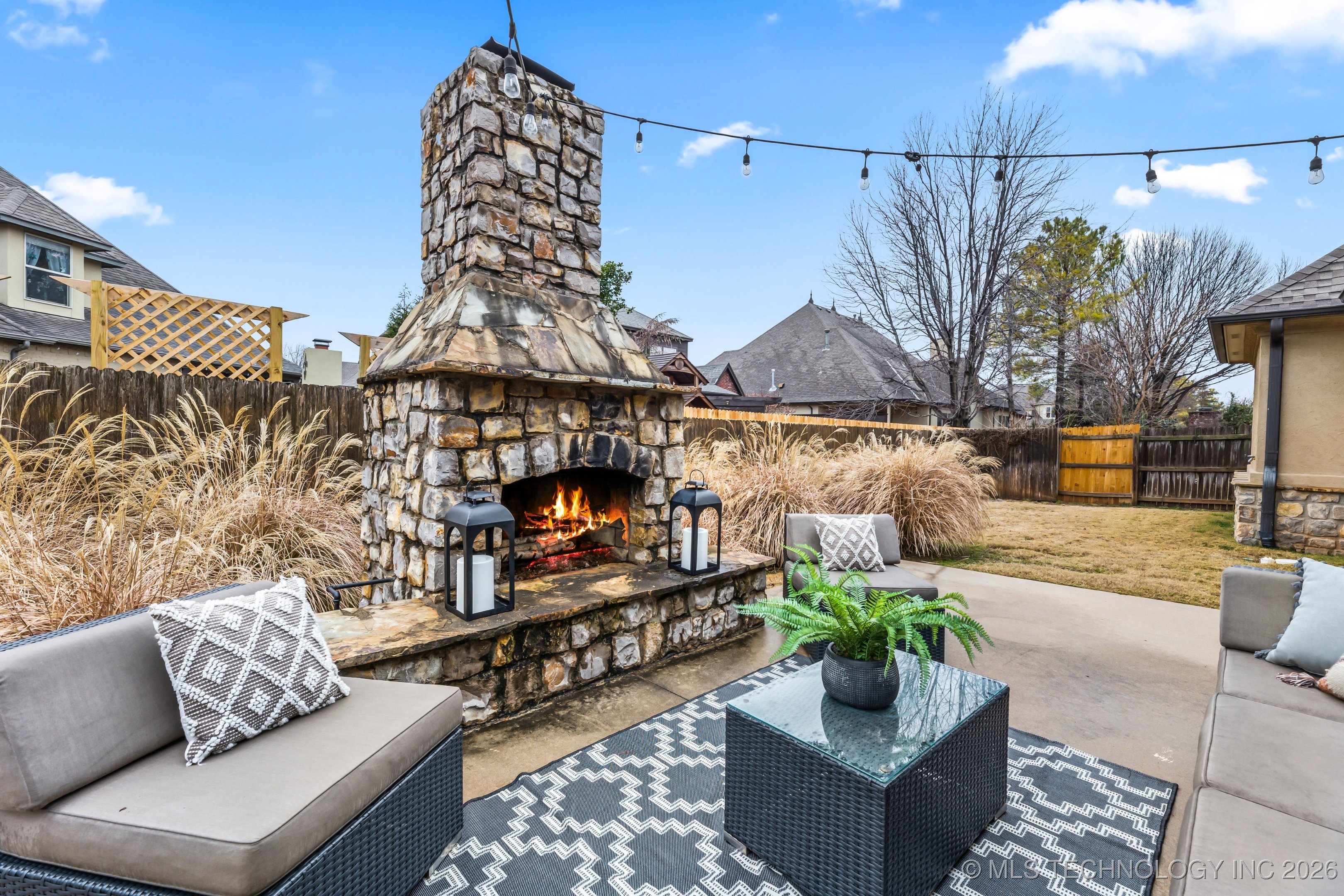 11908 S Sandusky Avenue