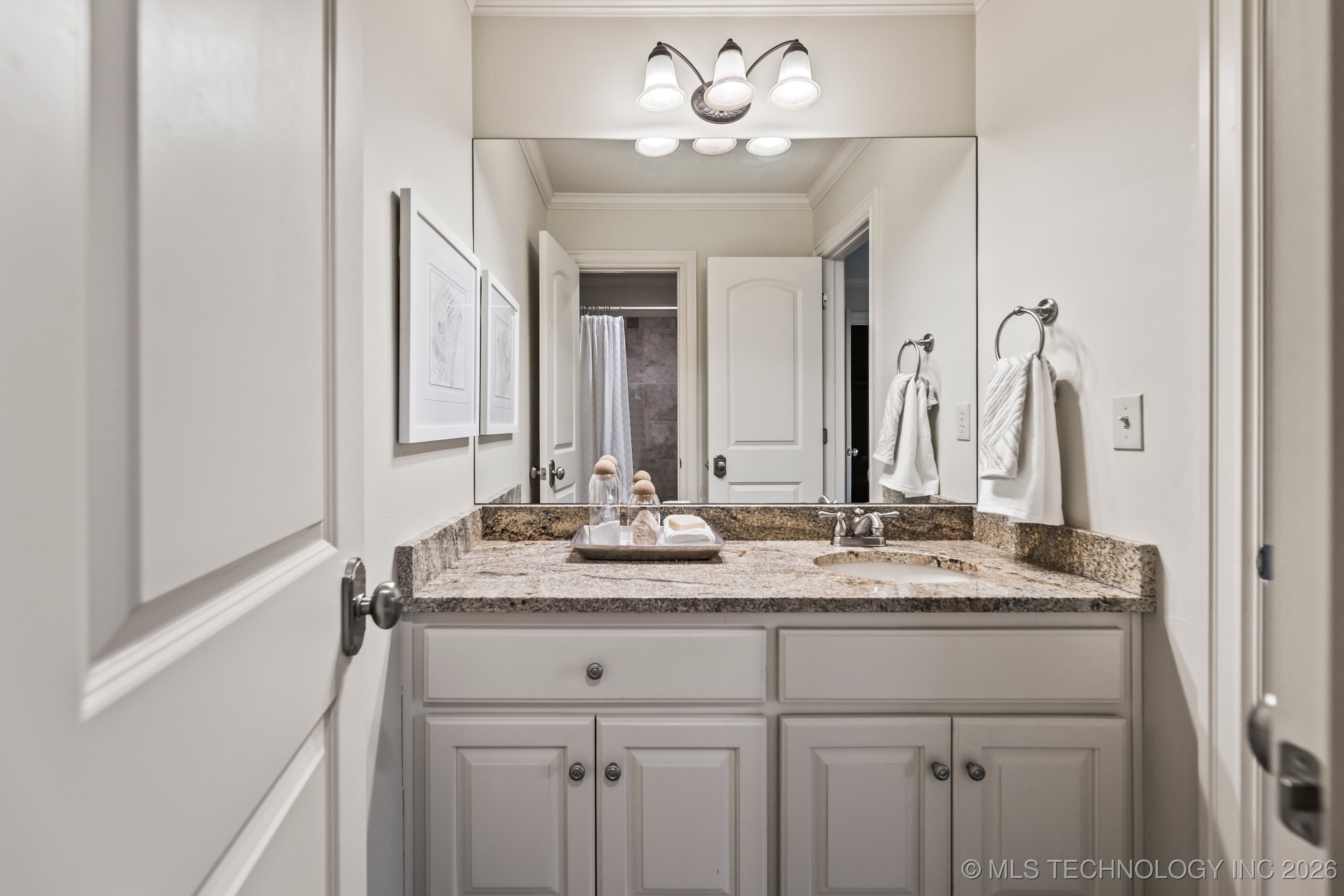 11908 S Sandusky Avenue