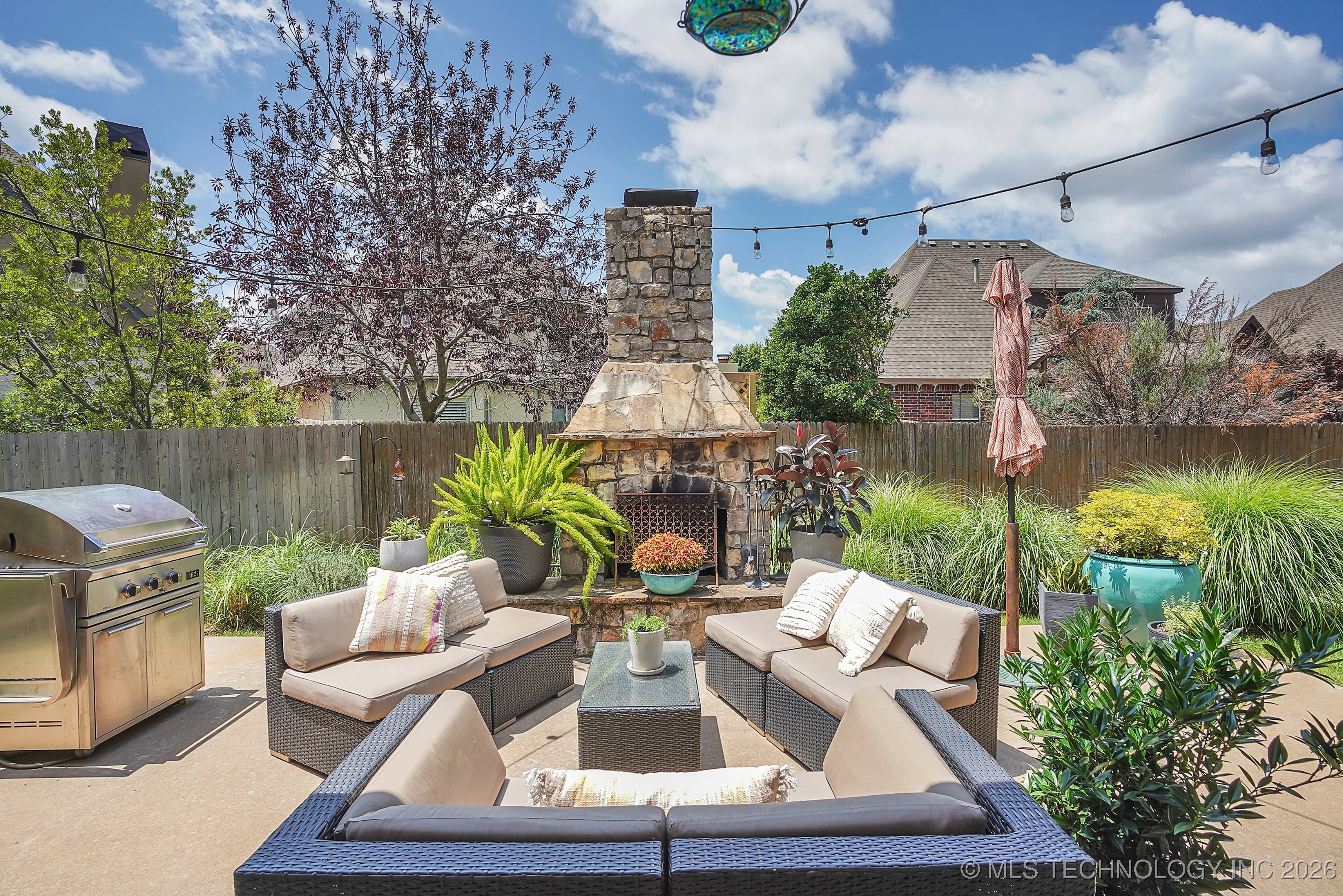 11908 S Sandusky Avenue