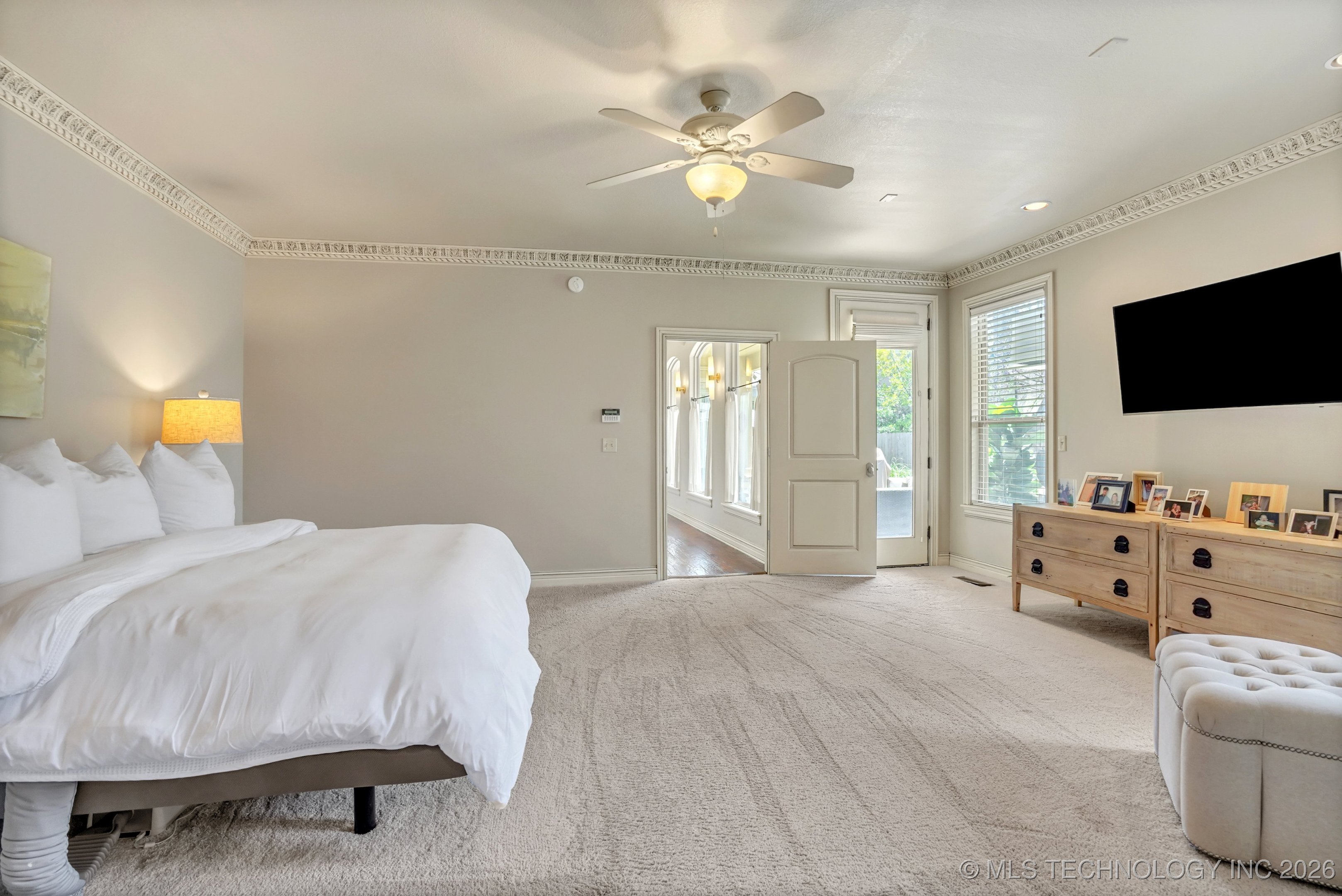 11908 S Sandusky Avenue