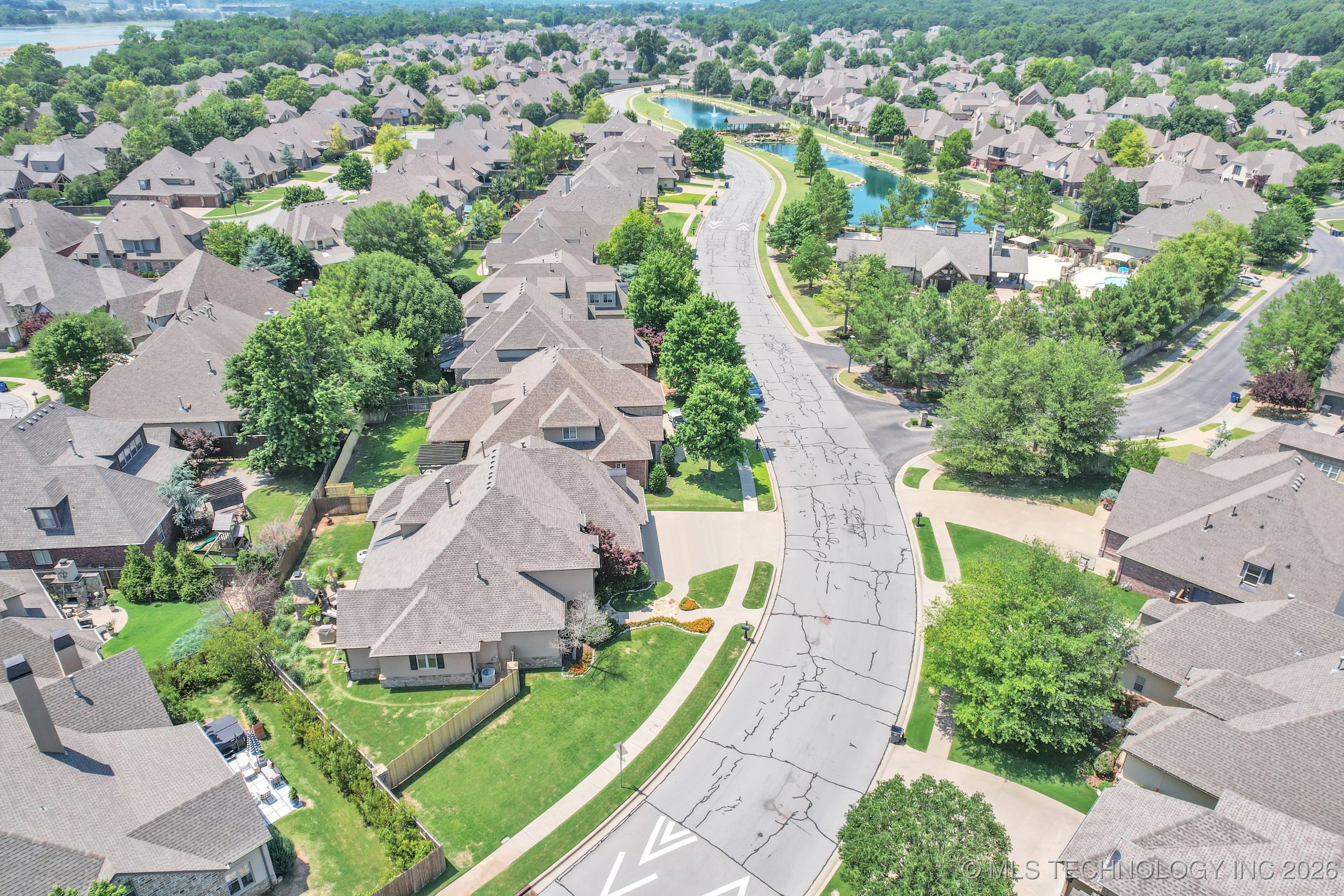 11908 S Sandusky Avenue