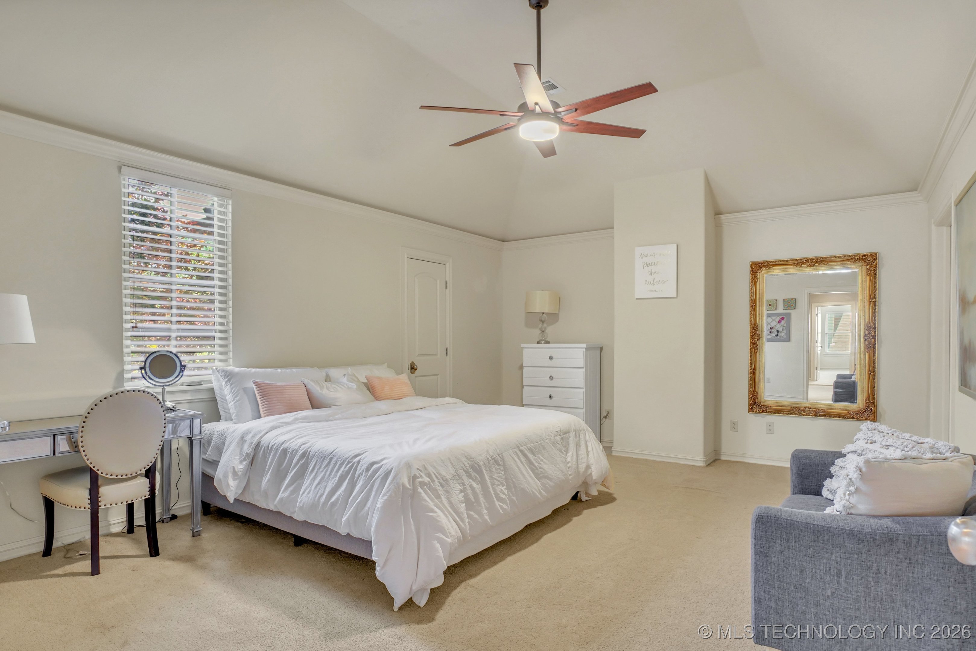 11908 S Sandusky Avenue