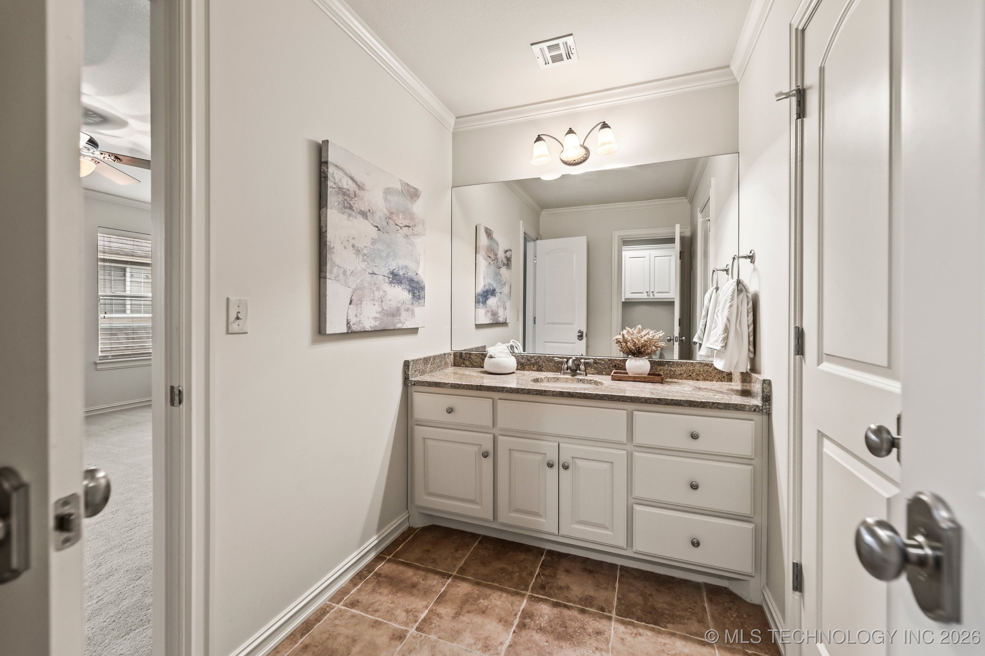 11908 S Sandusky Avenue