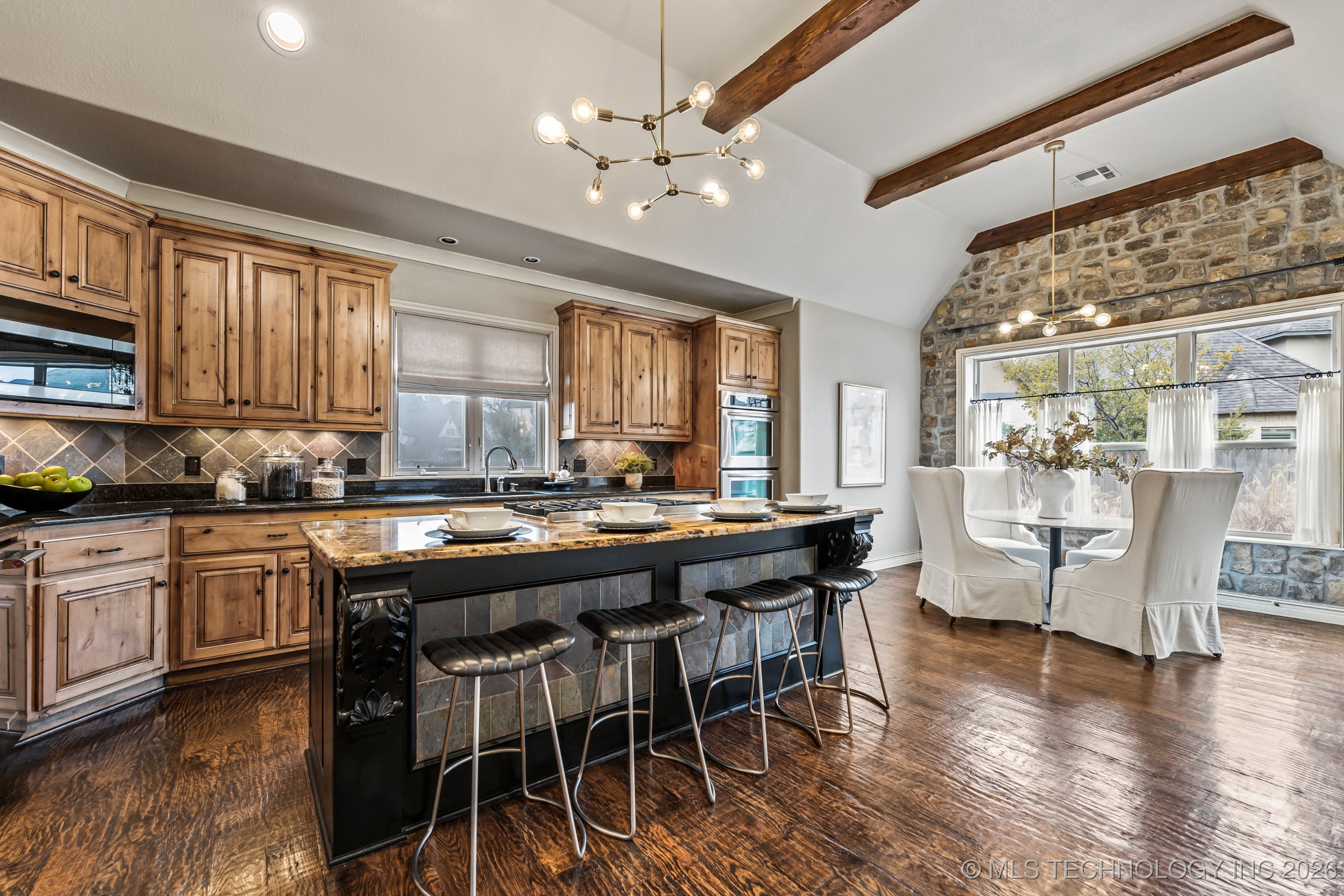 11908 S Sandusky Avenue