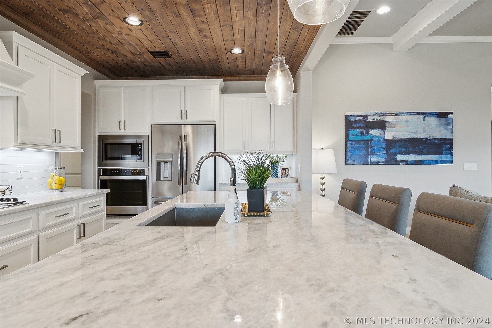 2924 S Olympia Street