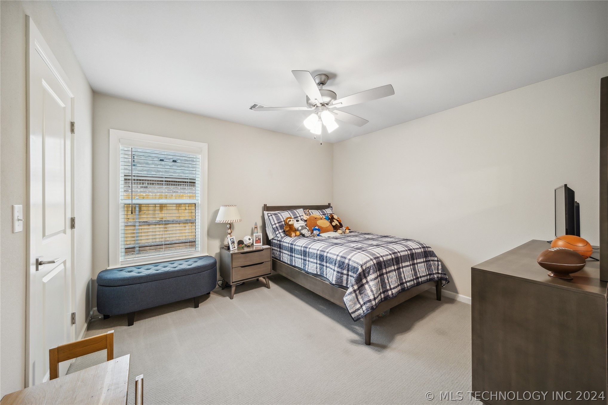 2924 S Olympia Street