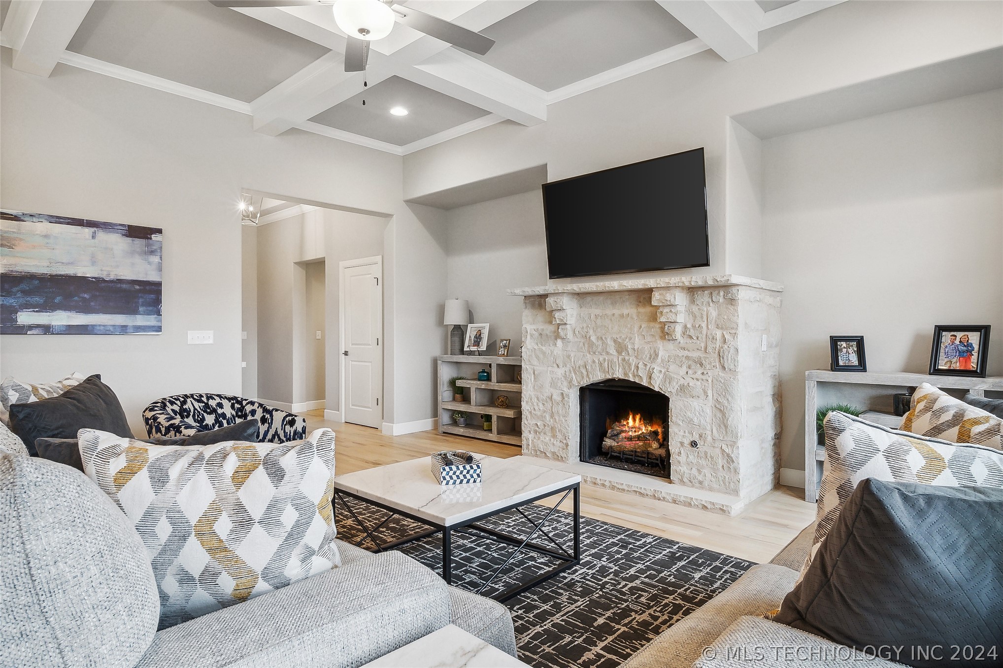 2924 S Olympia Street