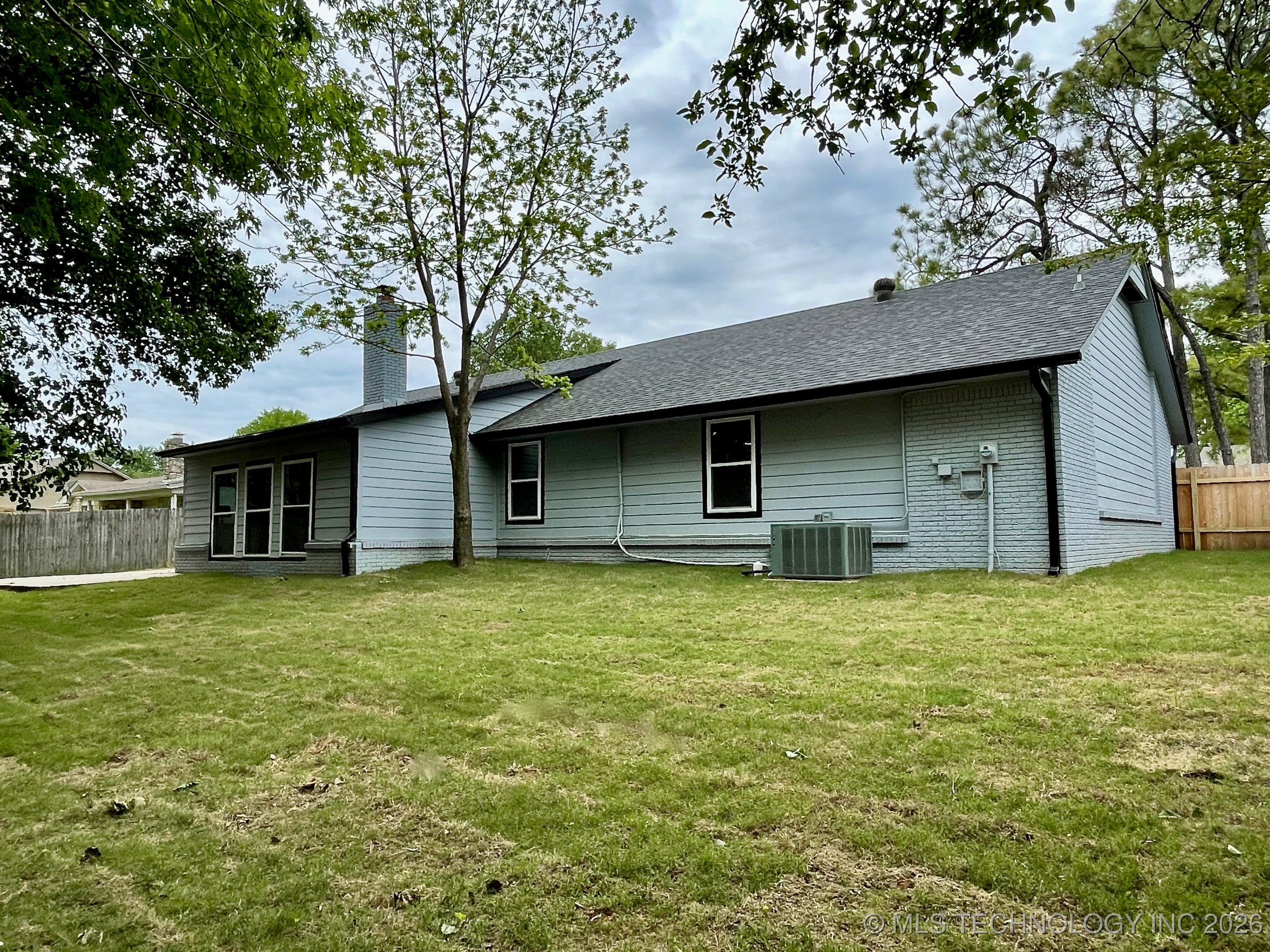 8137 S 76th East Avenue