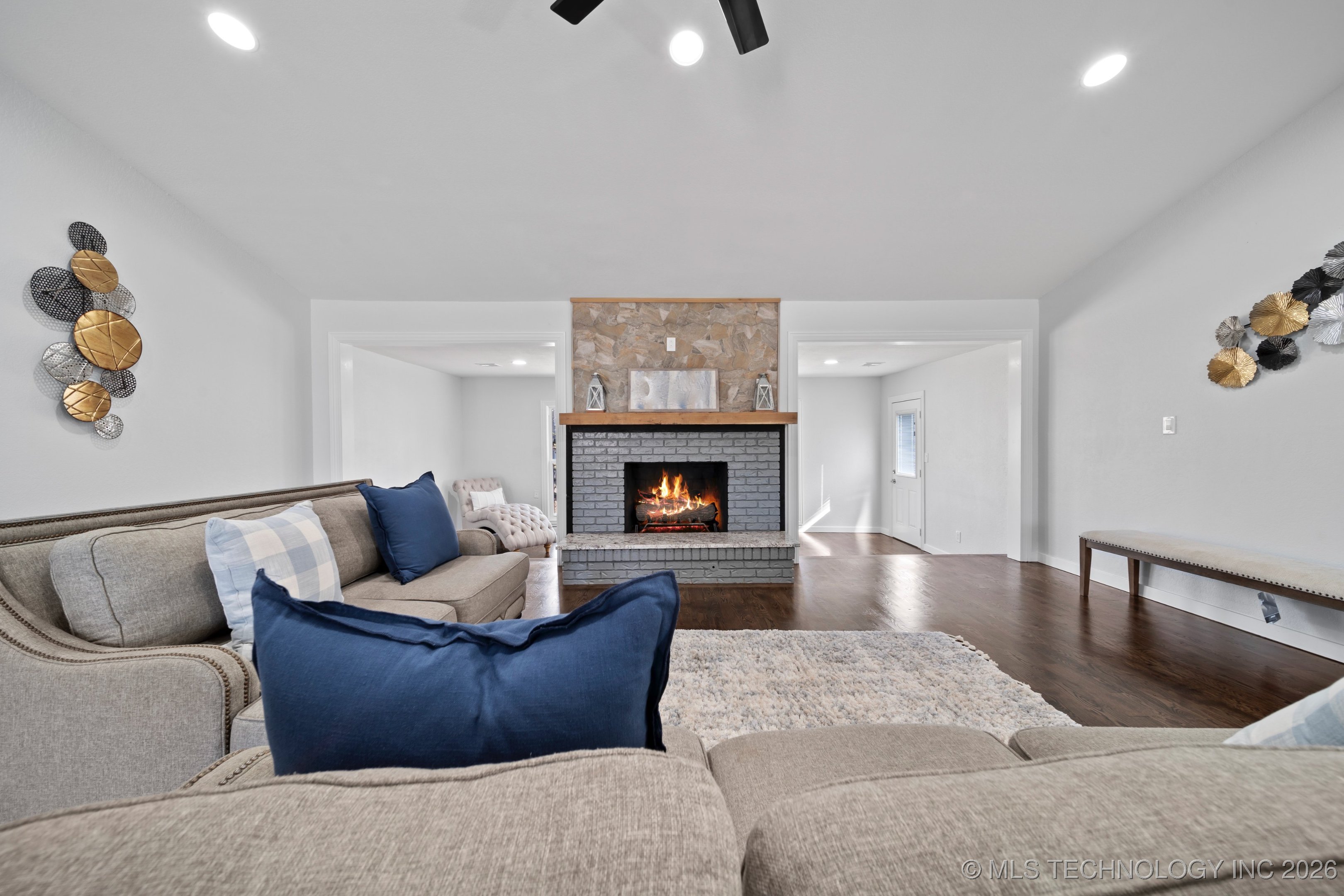 8137 S 76th East Avenue