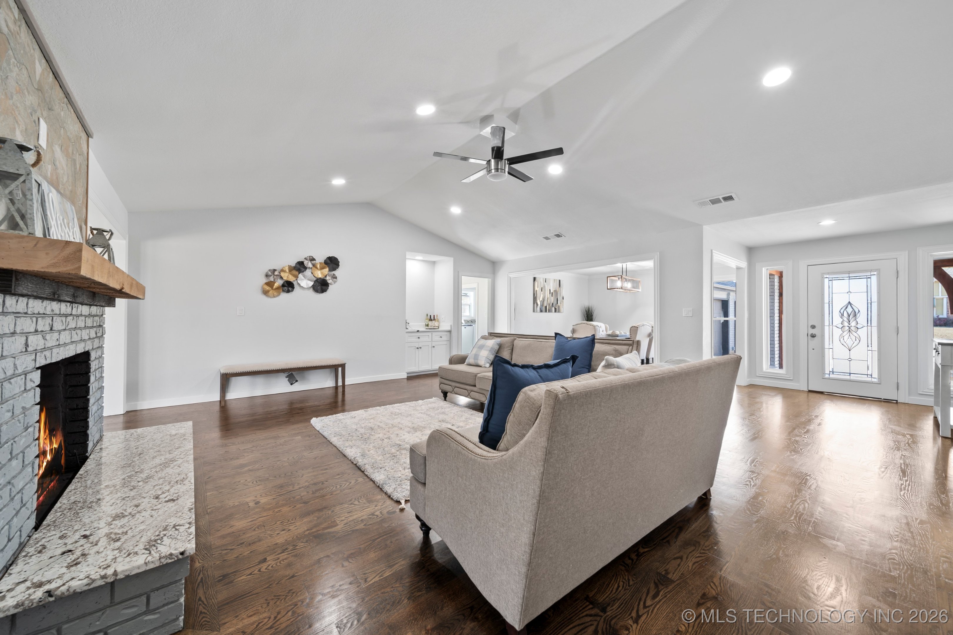 8137 S 76th East Avenue