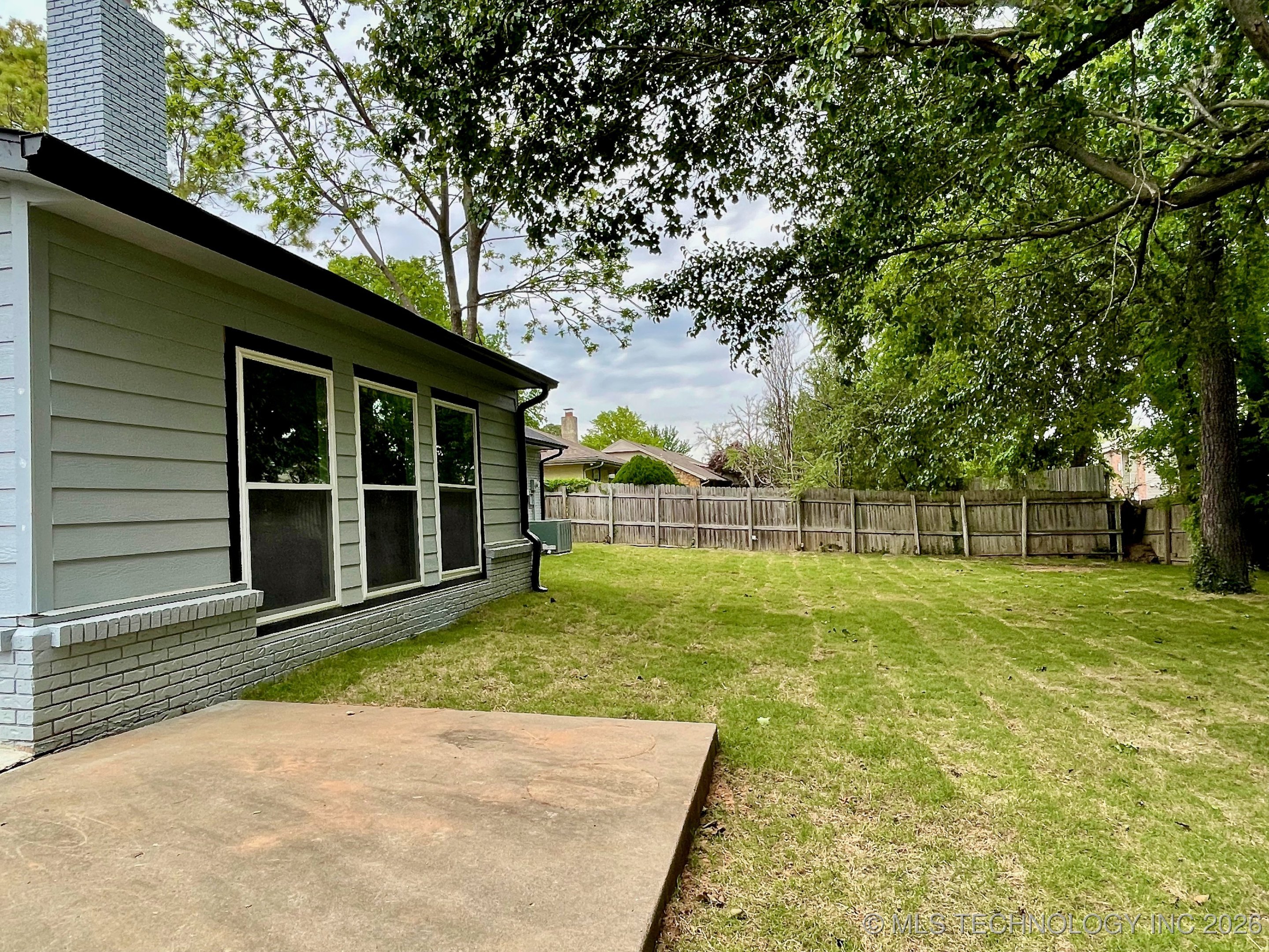 8137 S 76th East Avenue