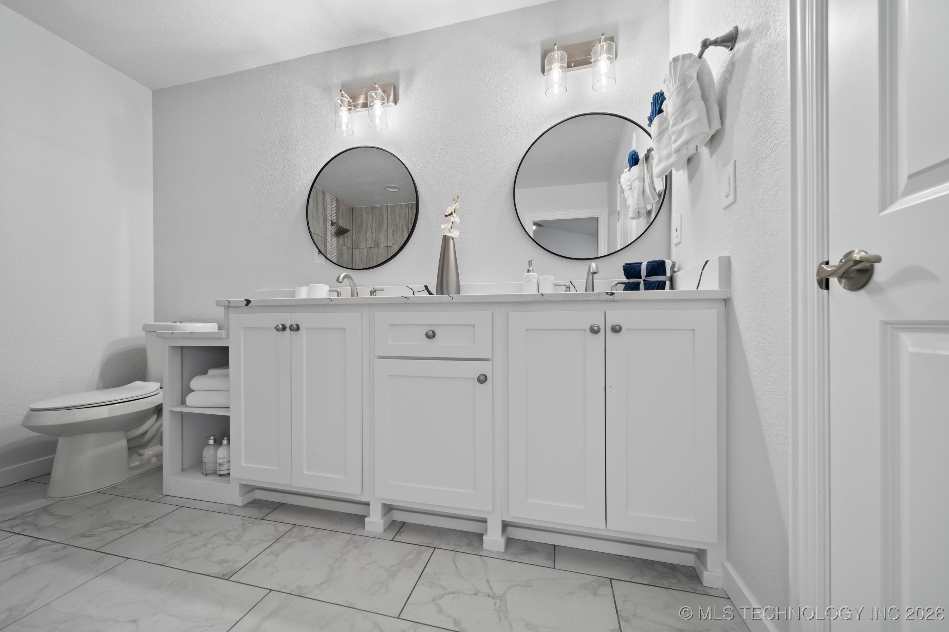 8137 S 76th East Avenue