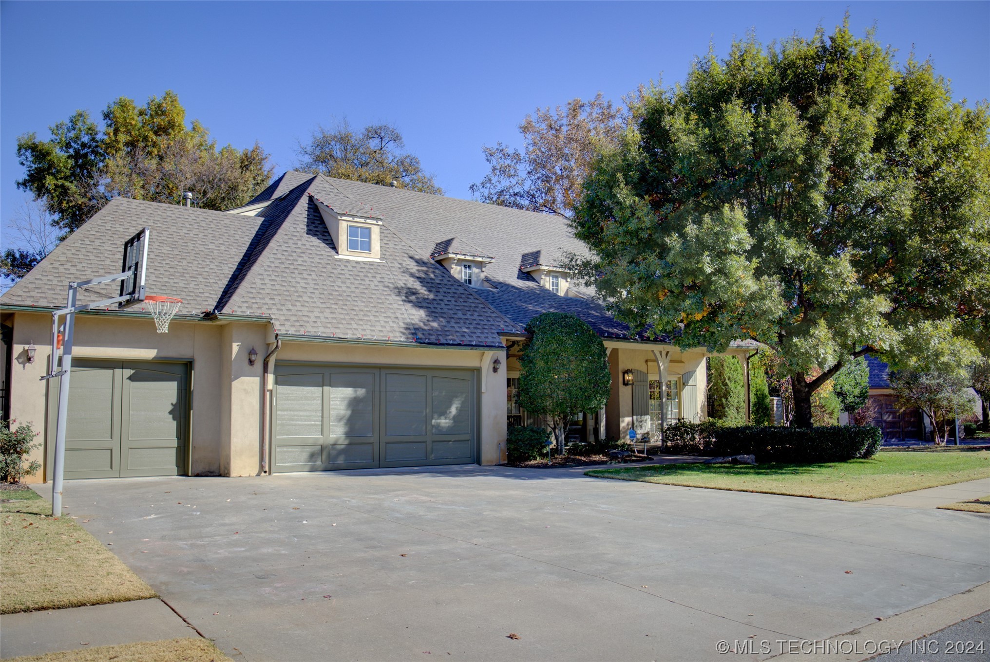 10819 S 91st East Avenue