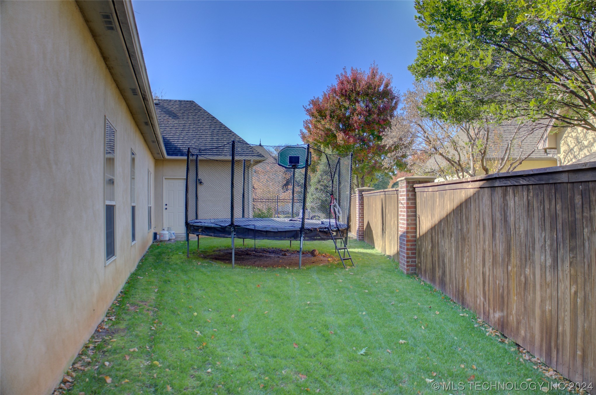 10819 S 91st East Avenue