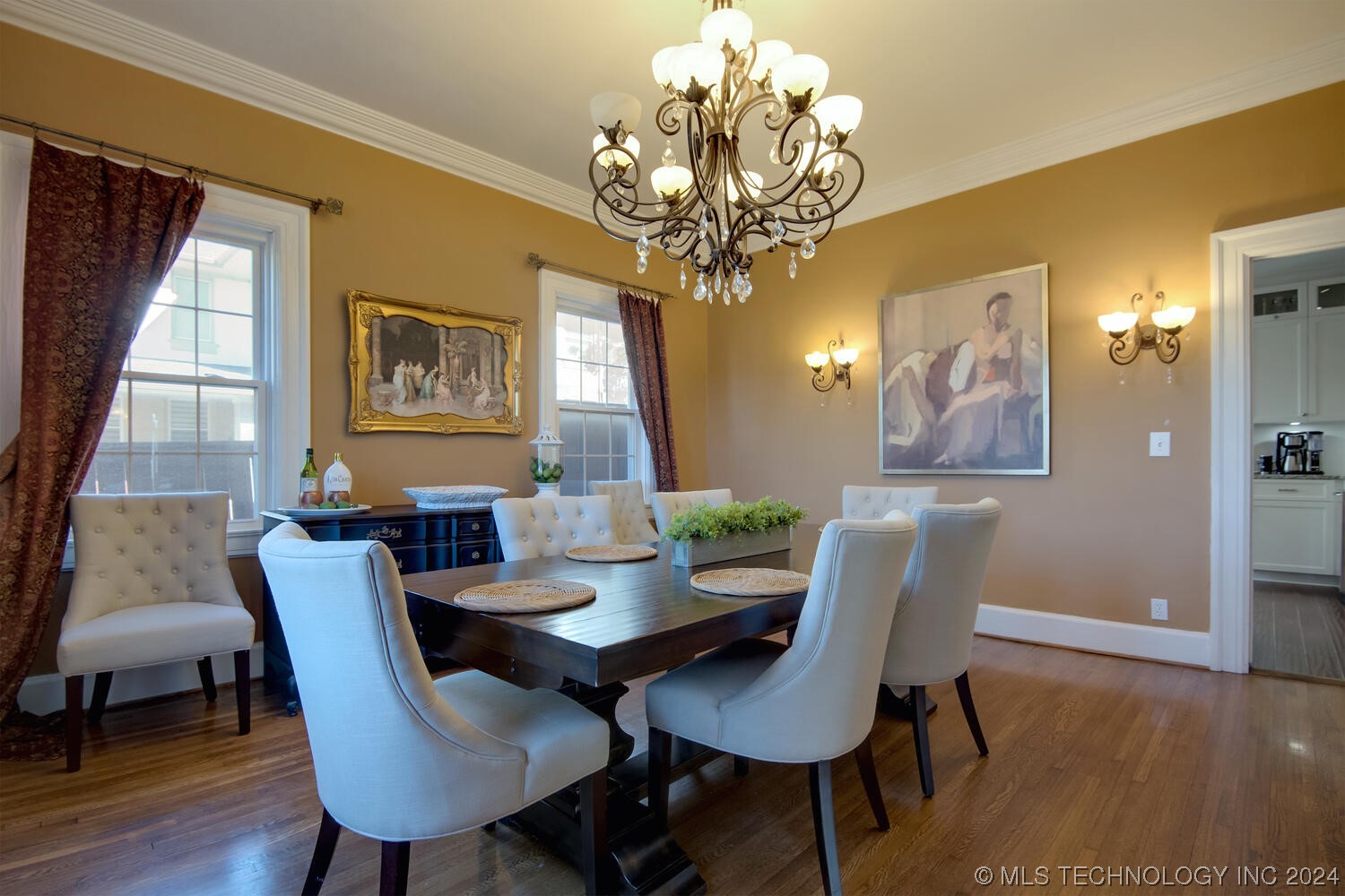 1245 S Newport Avenue