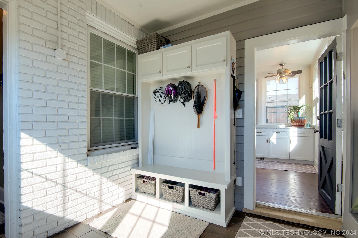 1245 S Newport Avenue