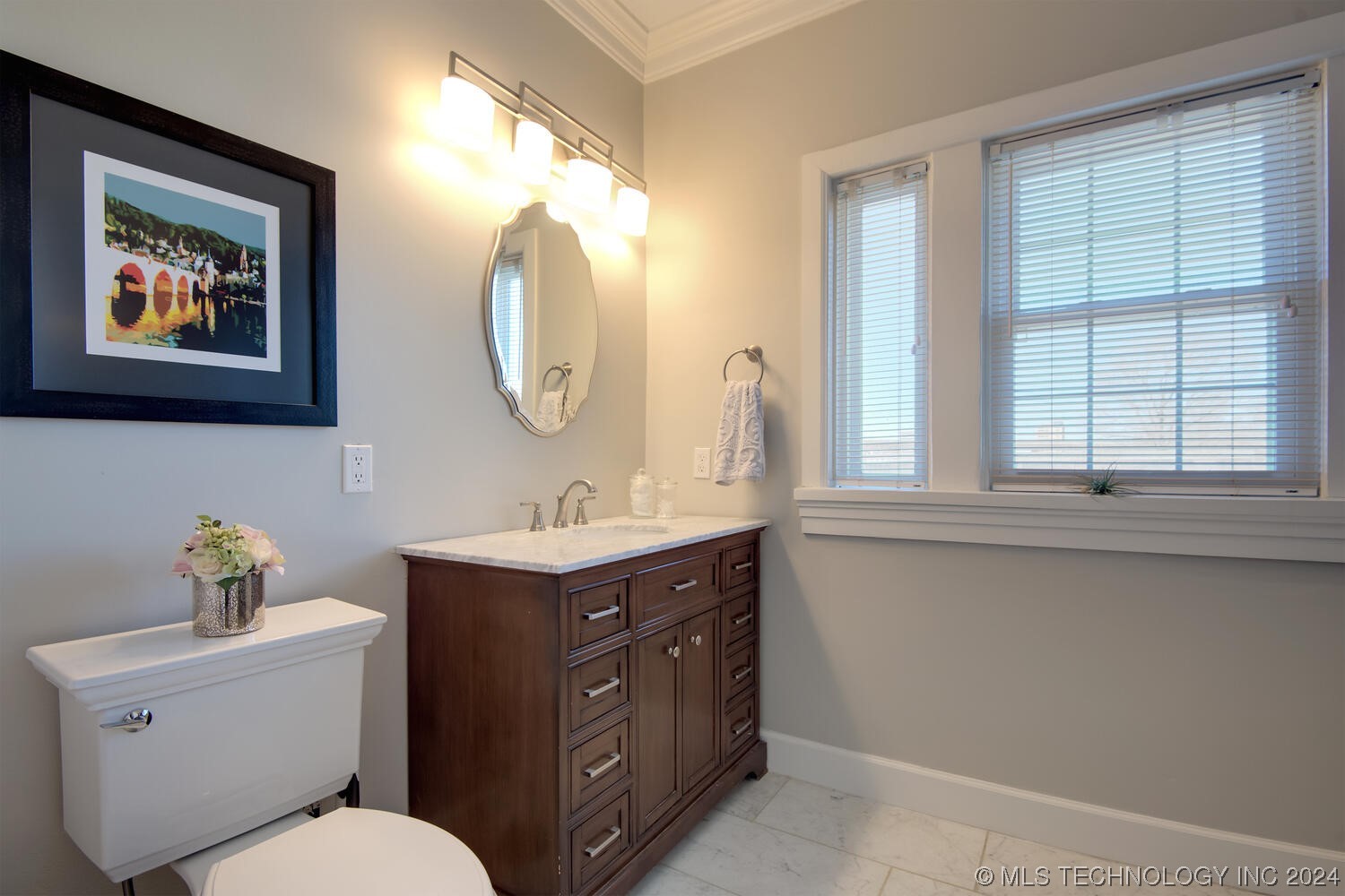 1245 S Newport Avenue