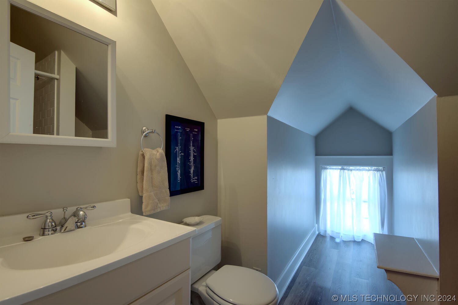 1245 S Newport Avenue