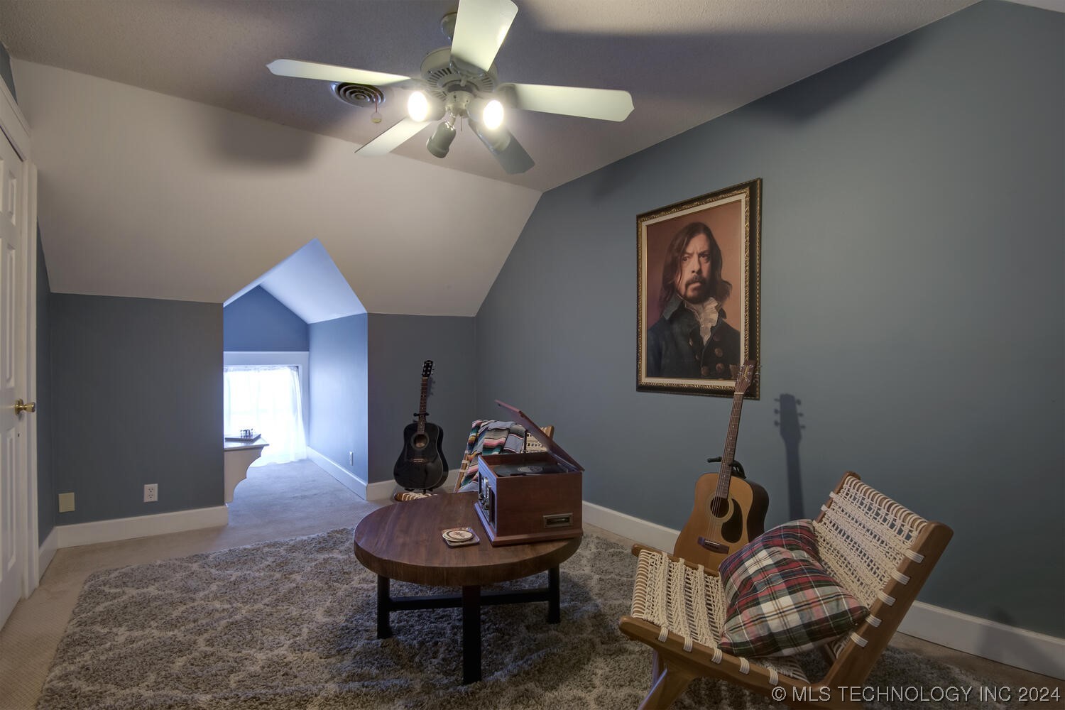 1245 S Newport Avenue